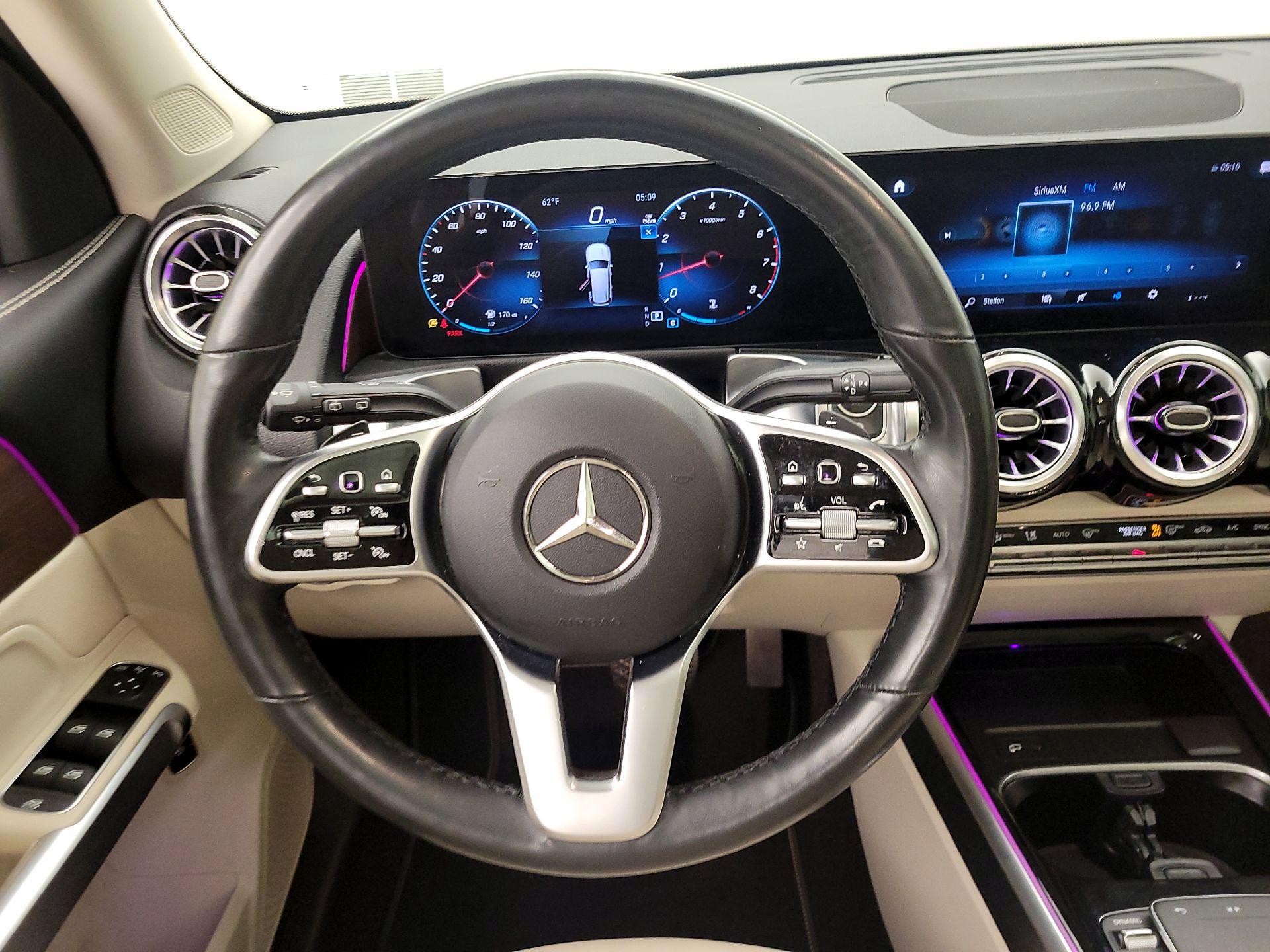 Thumbnail: 2023 Mercedes-Benz GLB - 10