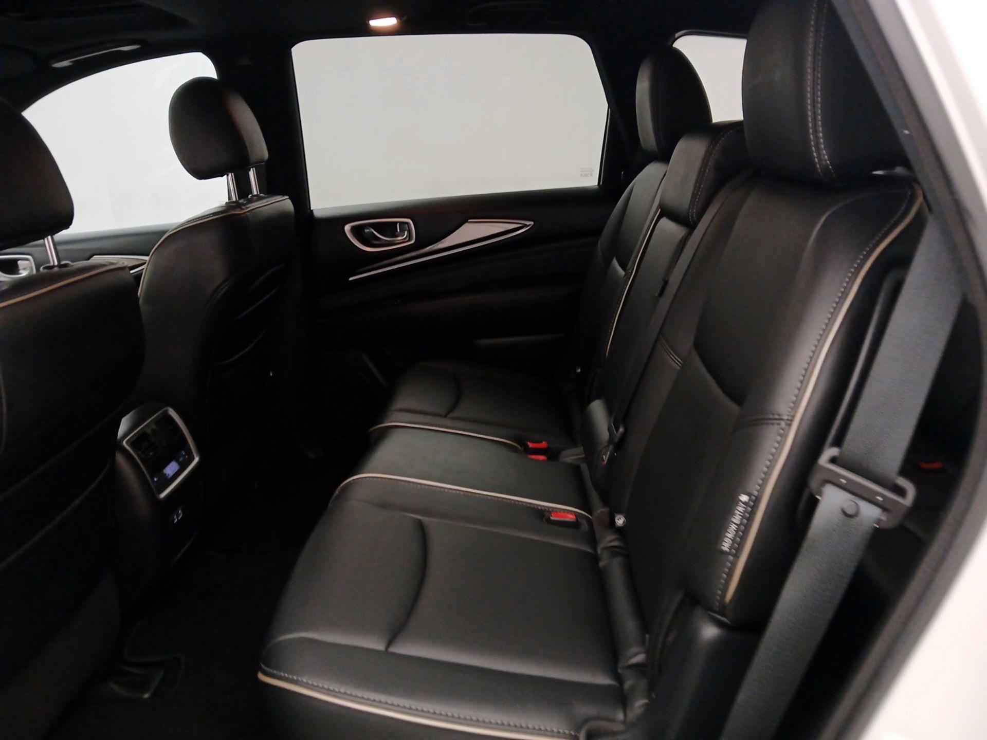 Thumbnail: 2020 INFINITI QX60 - 18