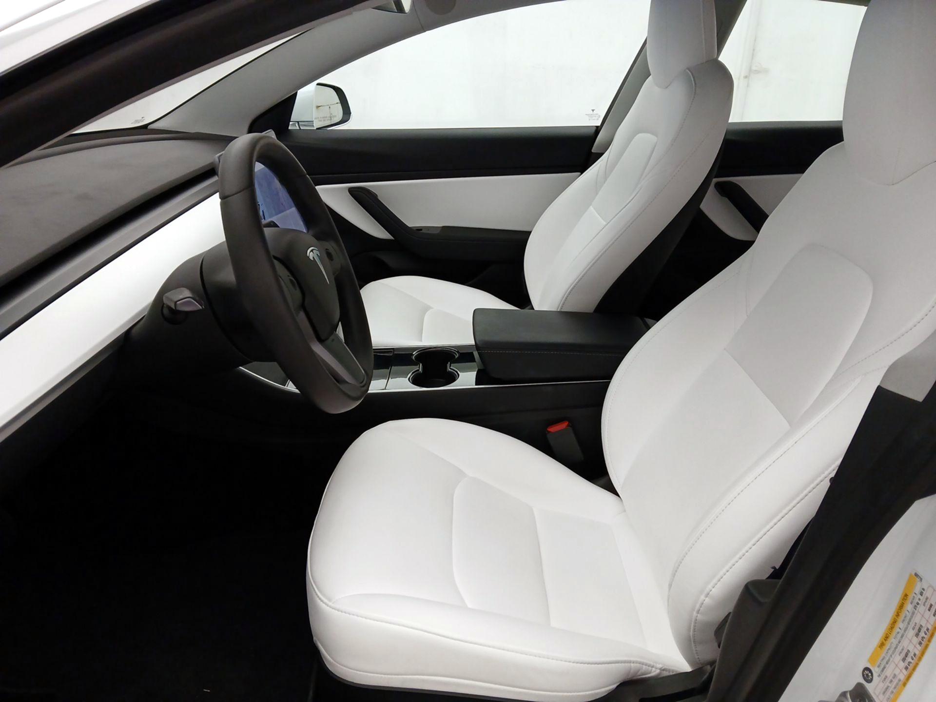 Thumbnail: 2020 Tesla Model 3 - 9