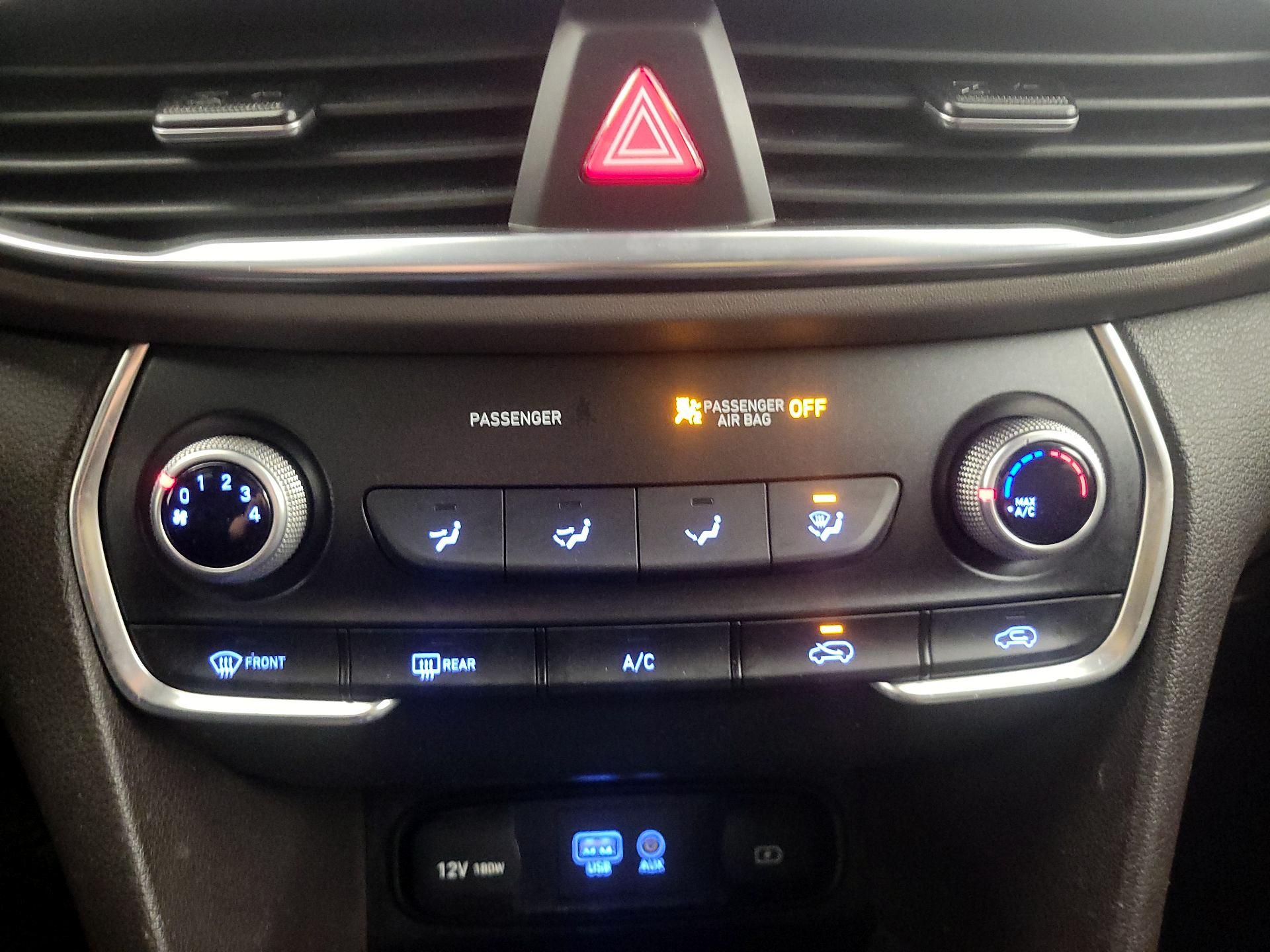 Thumbnail: 2019 Hyundai Santa Fe - 16