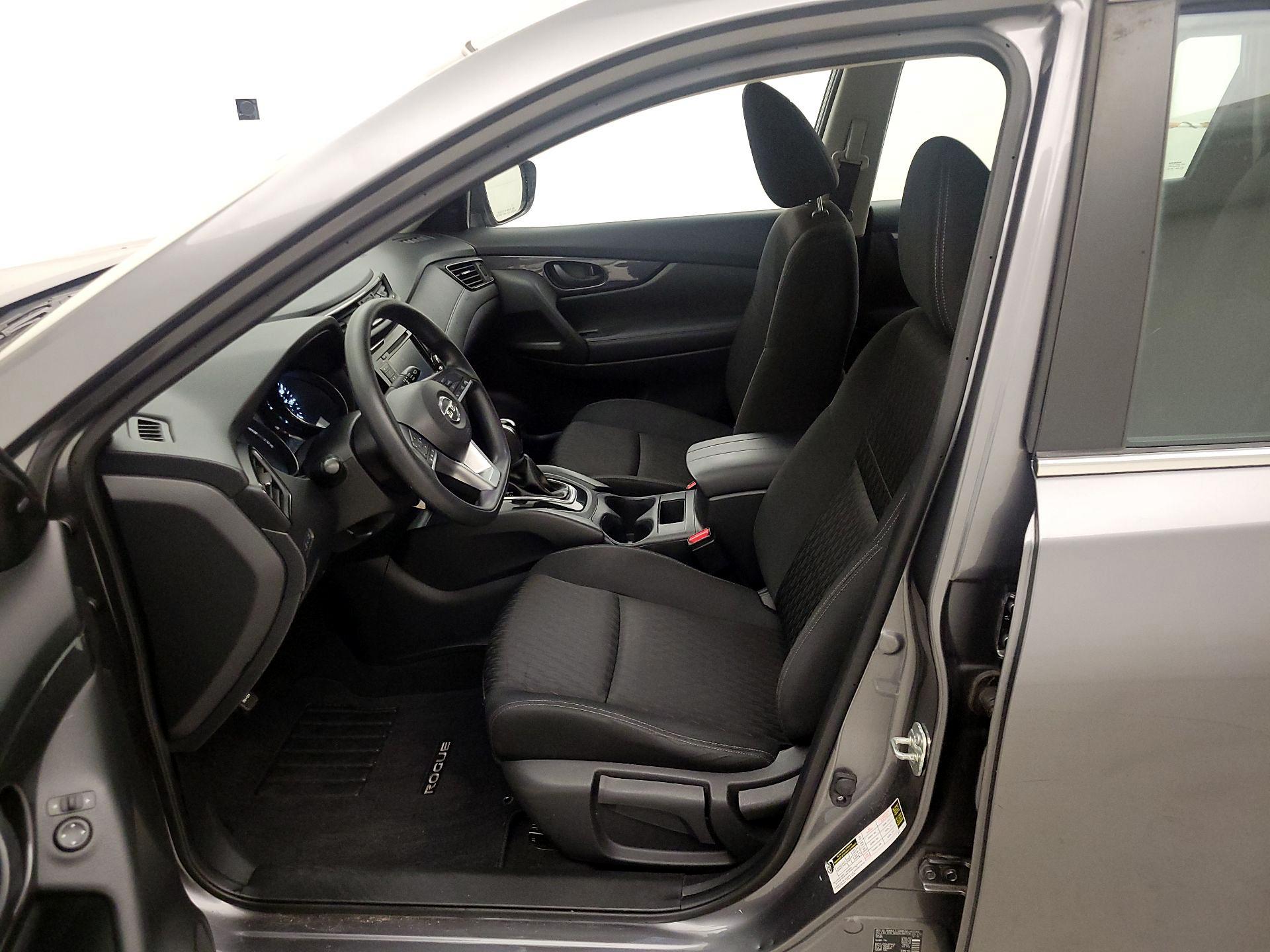 Thumbnail: 2019 Nissan Rogue - 11