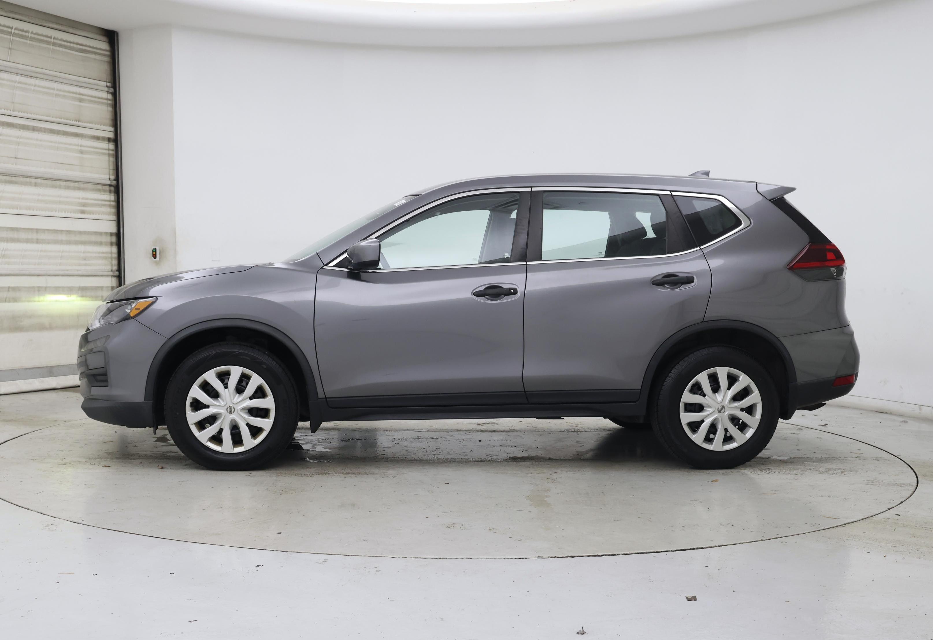 Thumbnail: 2019 Nissan Rogue - 3