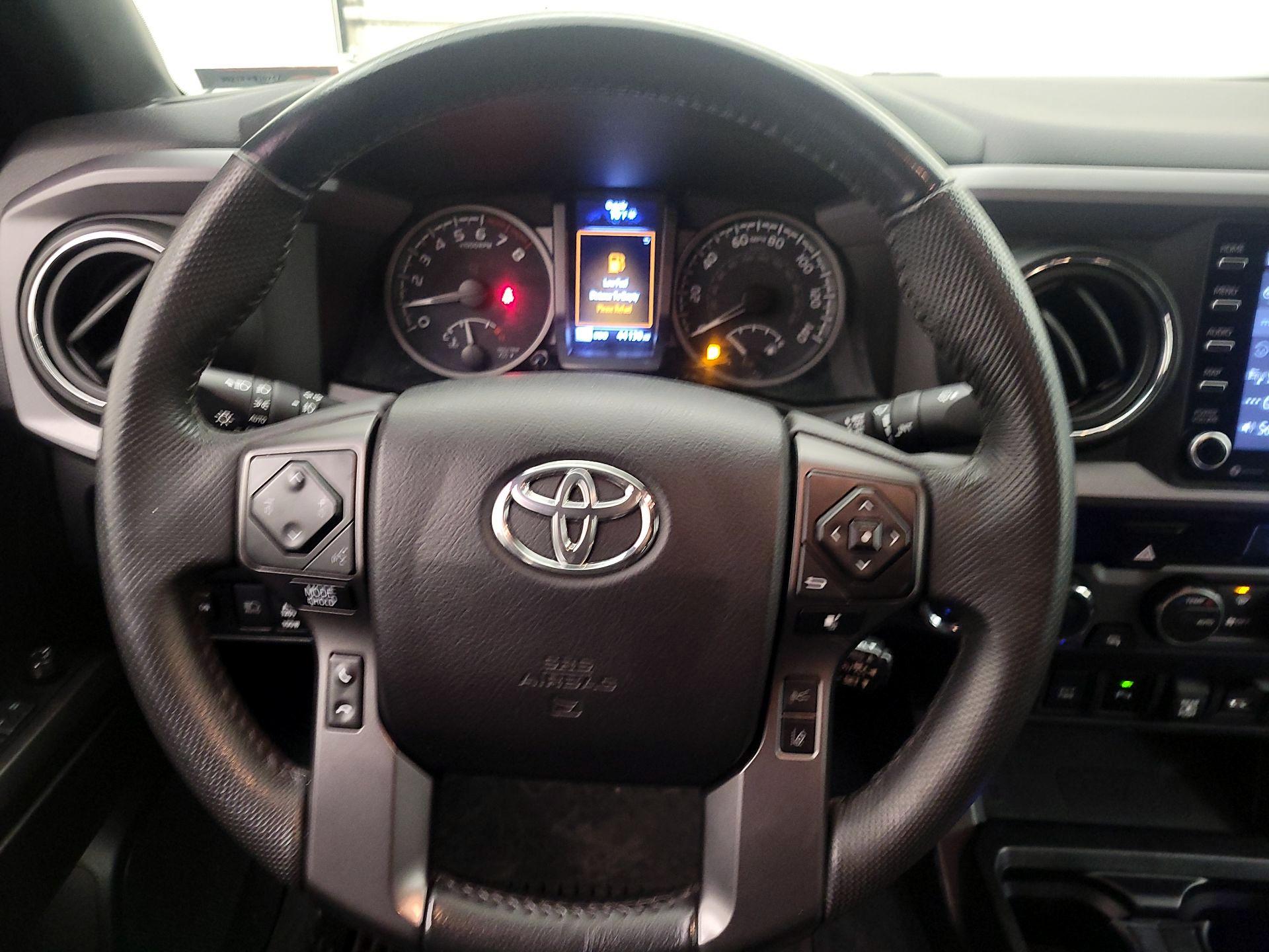 Thumbnail: 2021 Toyota Tacoma - 10