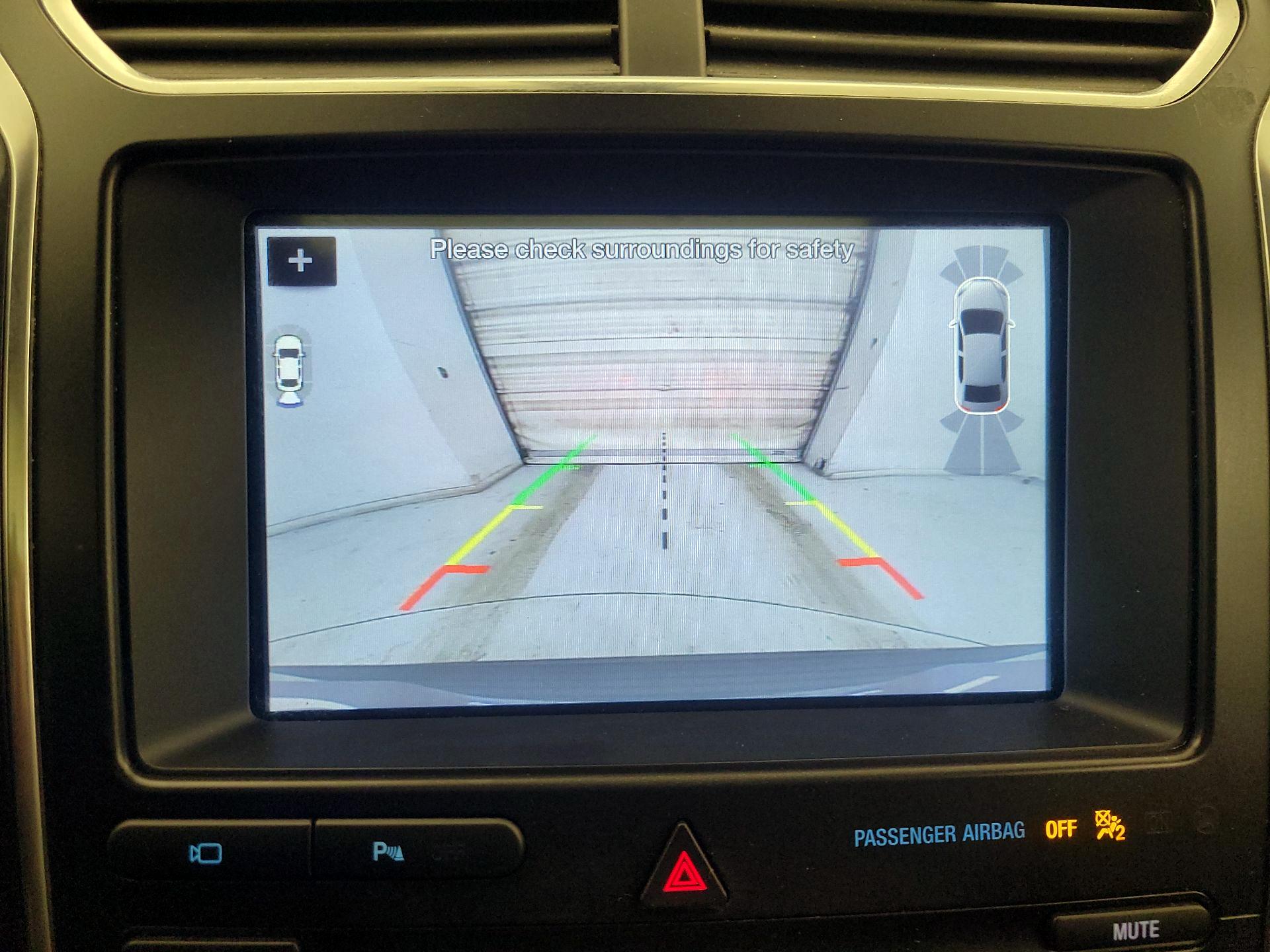 Thumbnail: 2019 Ford Explorer - 15