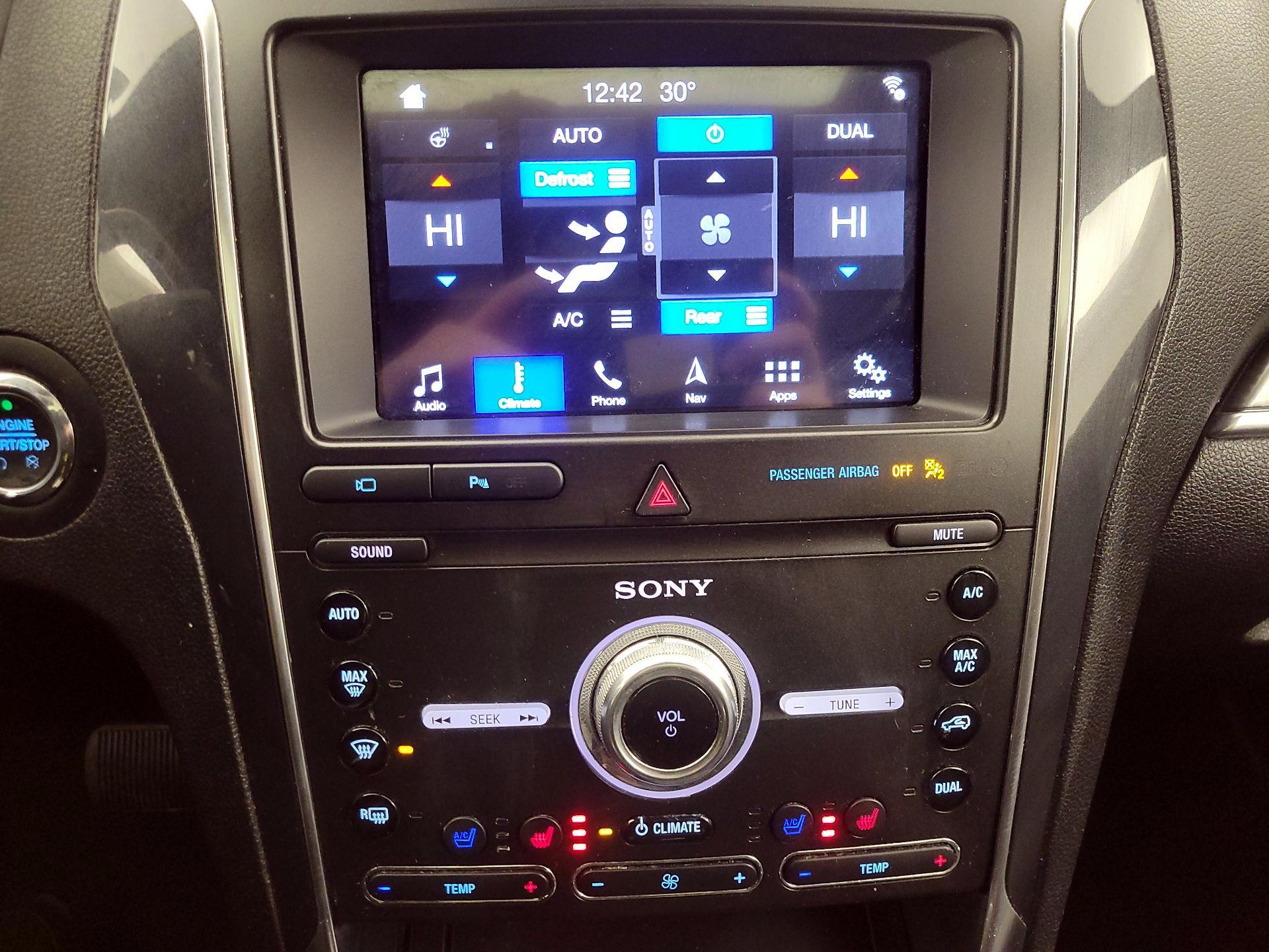 Thumbnail: 2019 Ford Explorer - 17