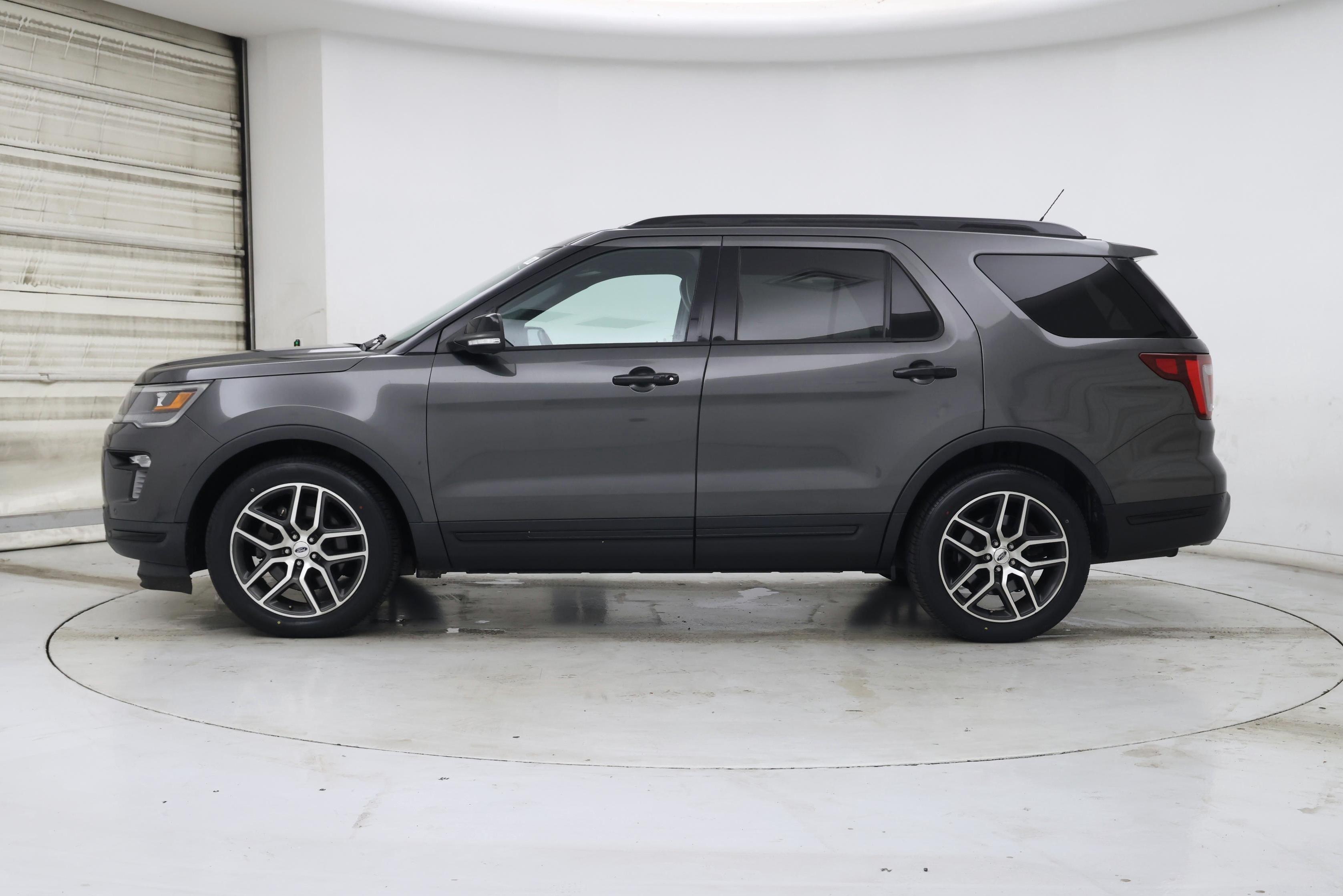 Thumbnail: 2019 Ford Explorer - 3