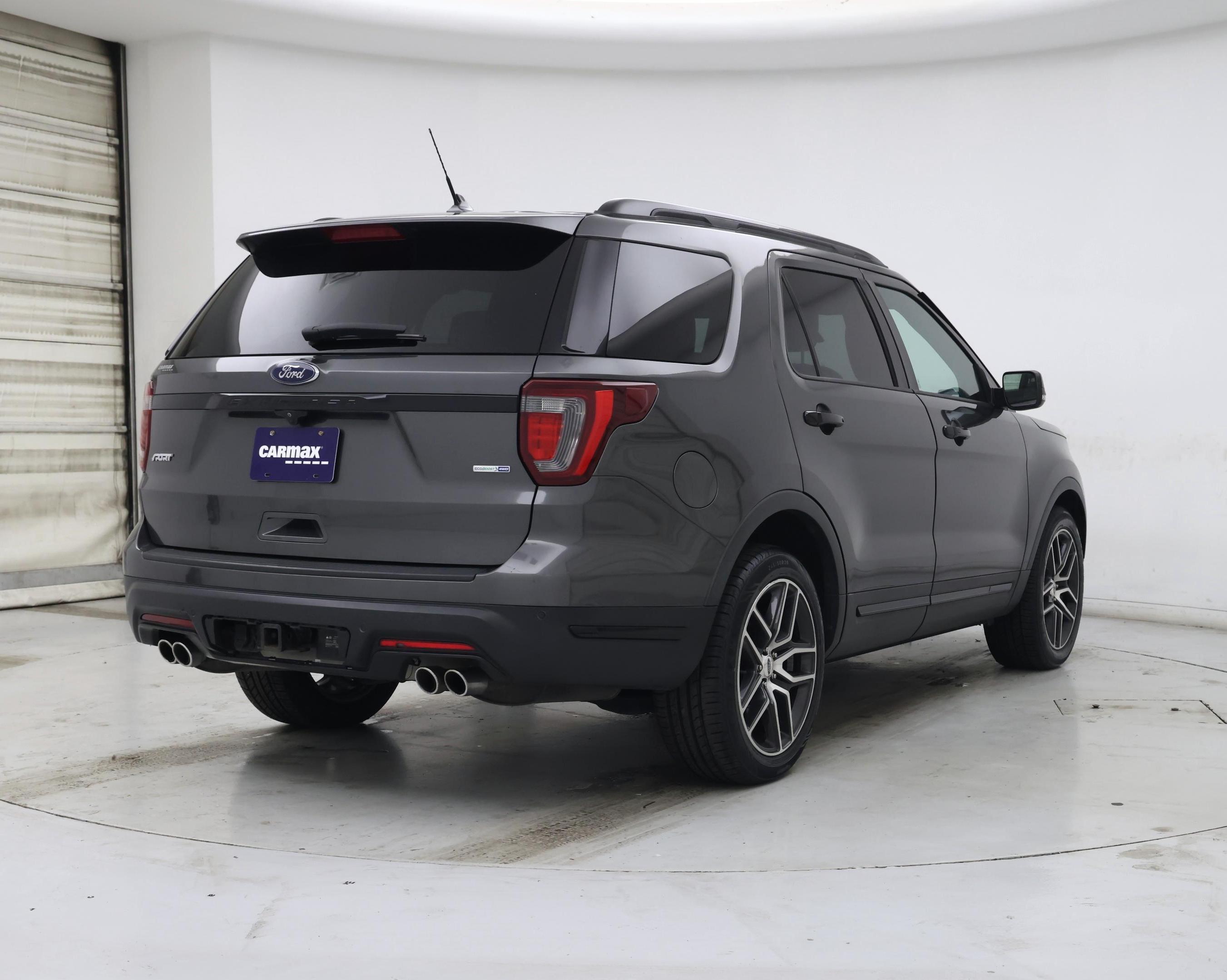 Thumbnail: 2019 Ford Explorer - 8