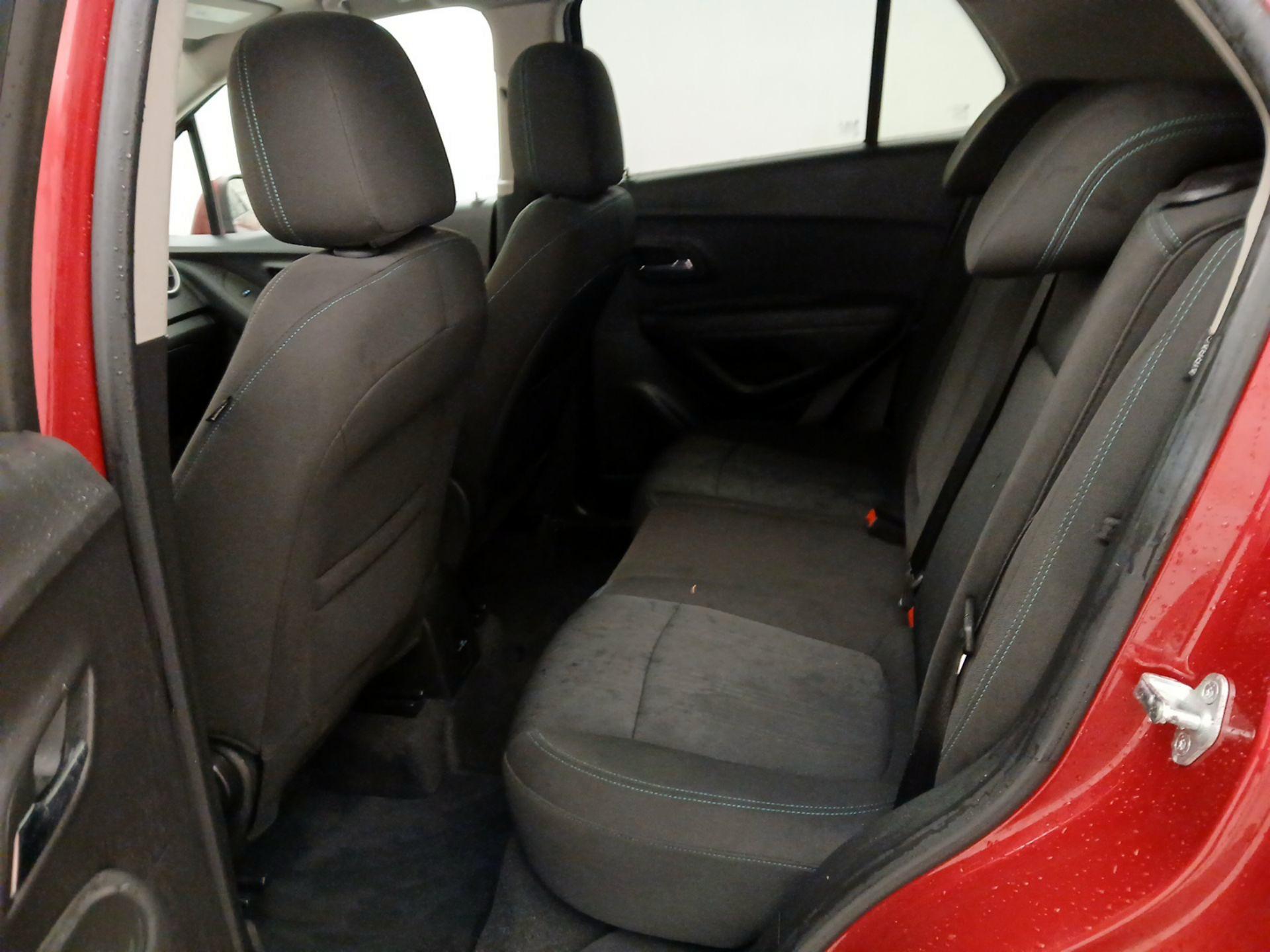 Thumbnail: 2015 Chevrolet Trax - 18