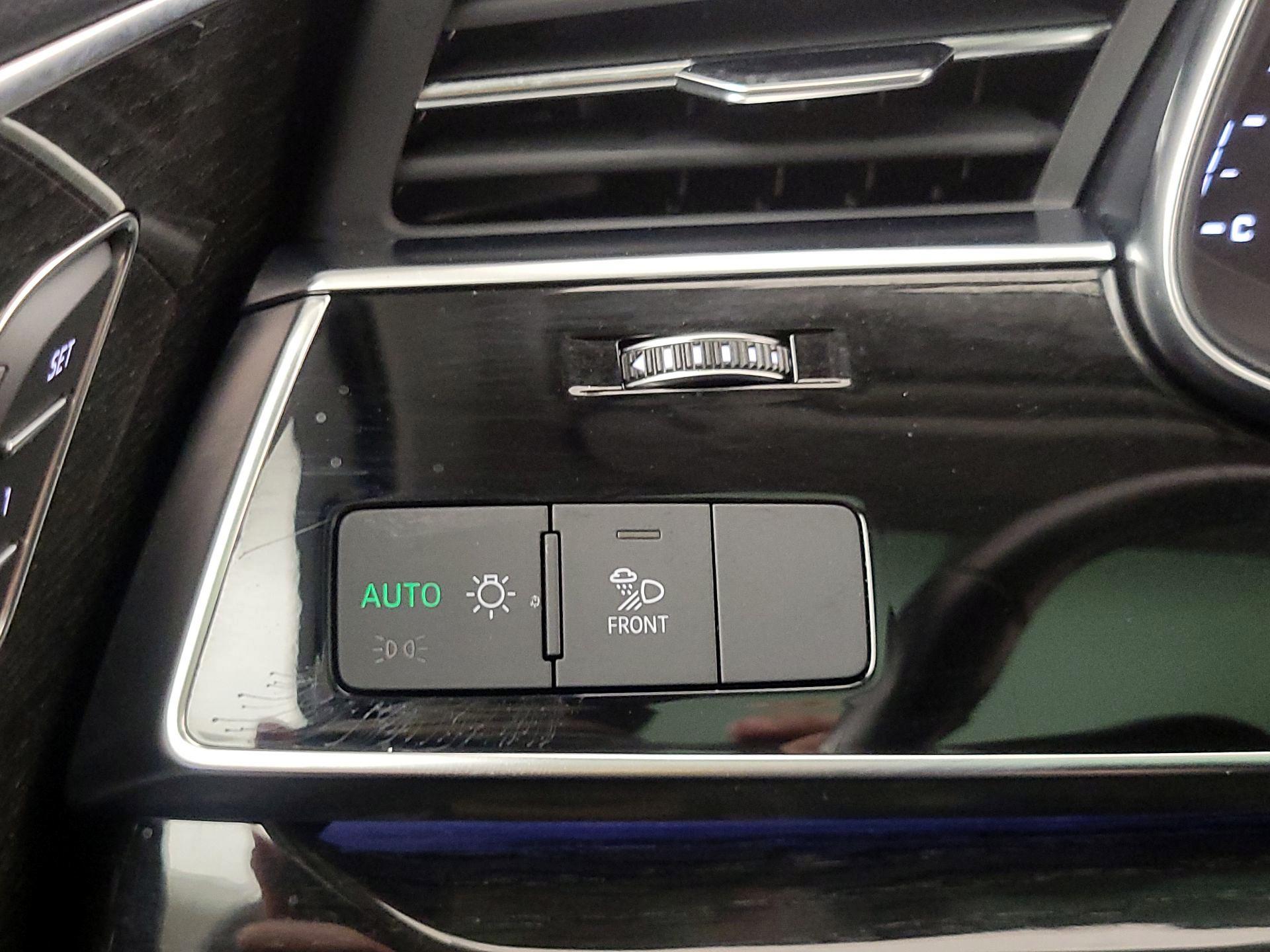 Thumbnail: 2022 Audi Q7 - 13