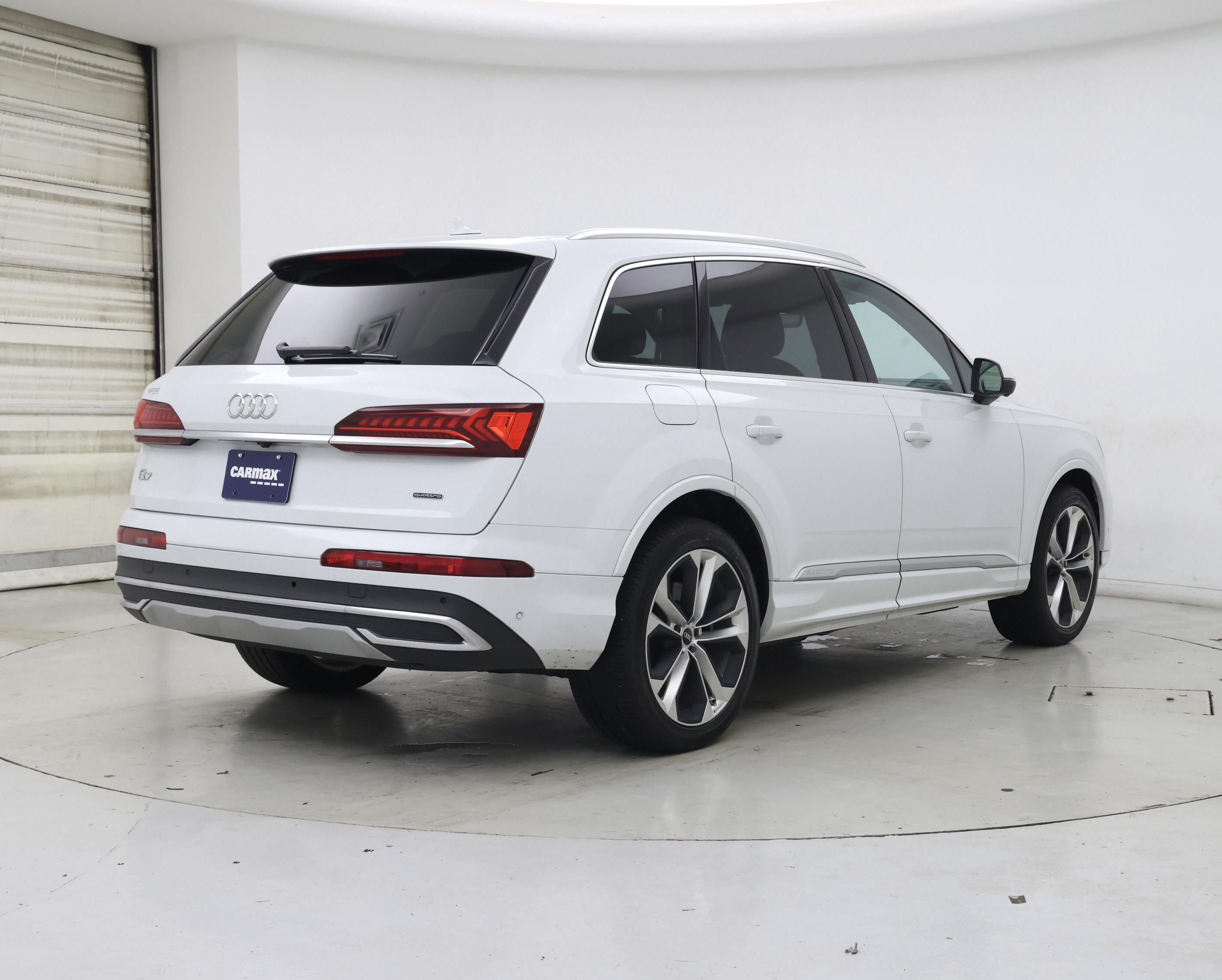 Thumbnail: 2022 Audi Q7 - 8