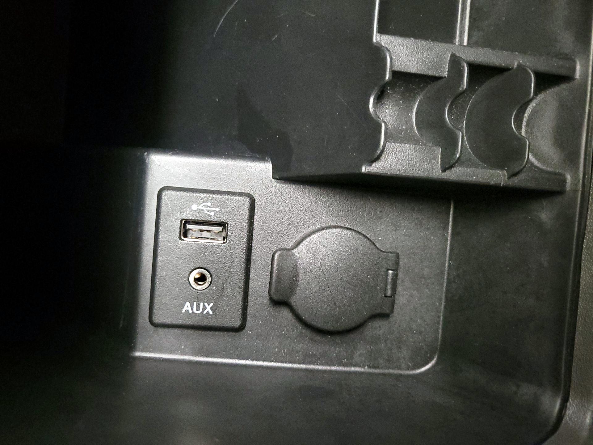 Thumbnail: 2016 Nissan Frontier - 18