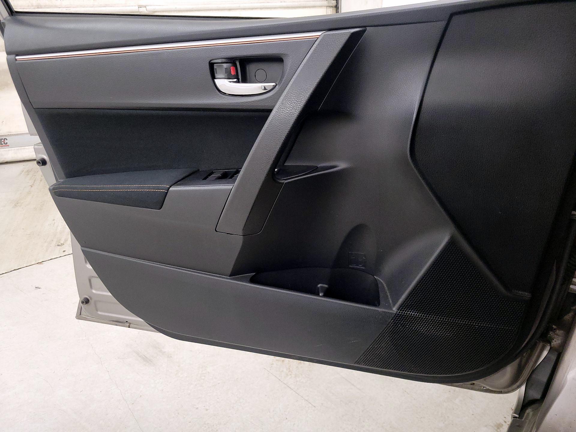 Thumbnail: 2014 Toyota Corolla - 12