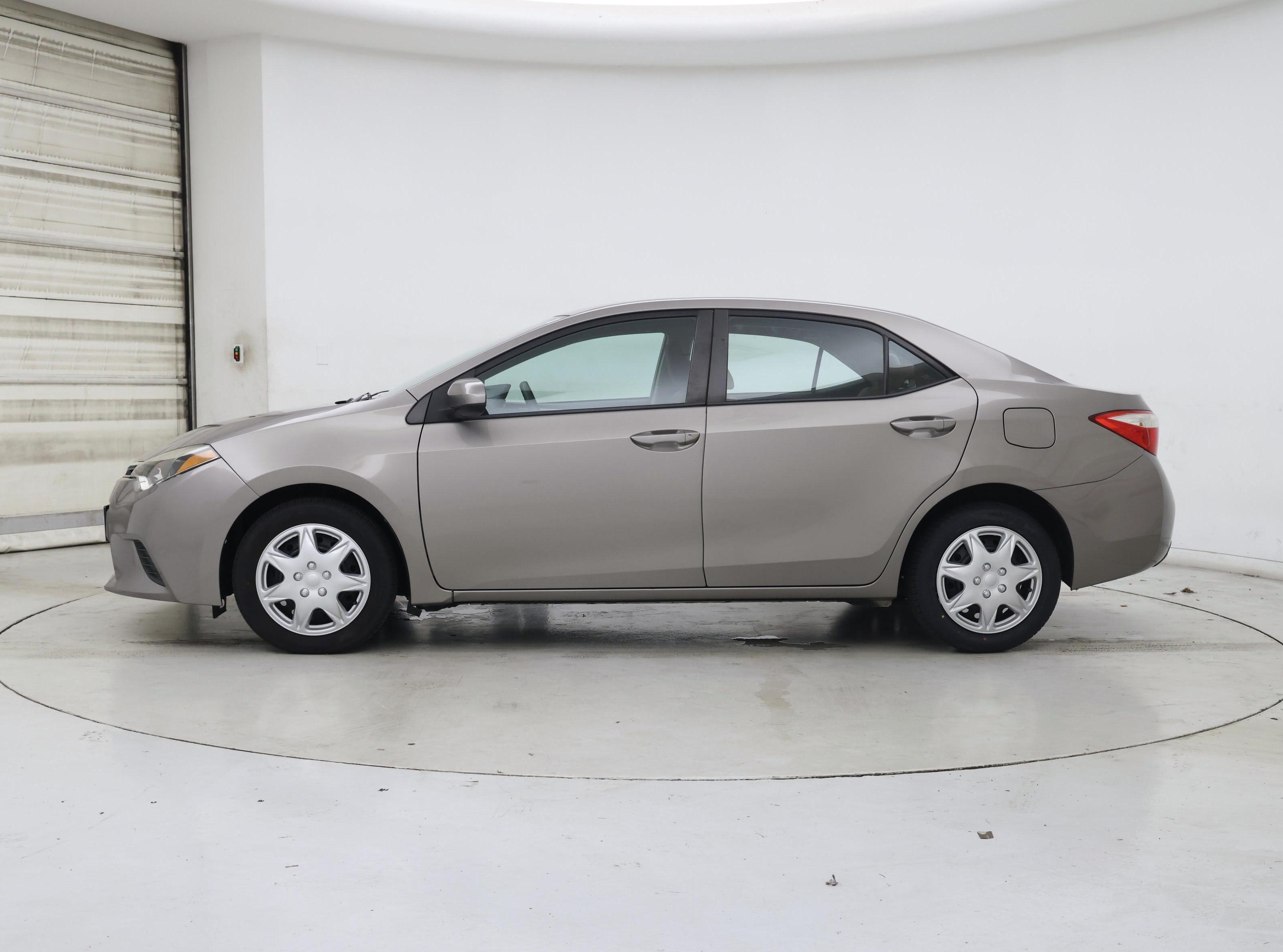 Thumbnail: 2014 Toyota Corolla - 3