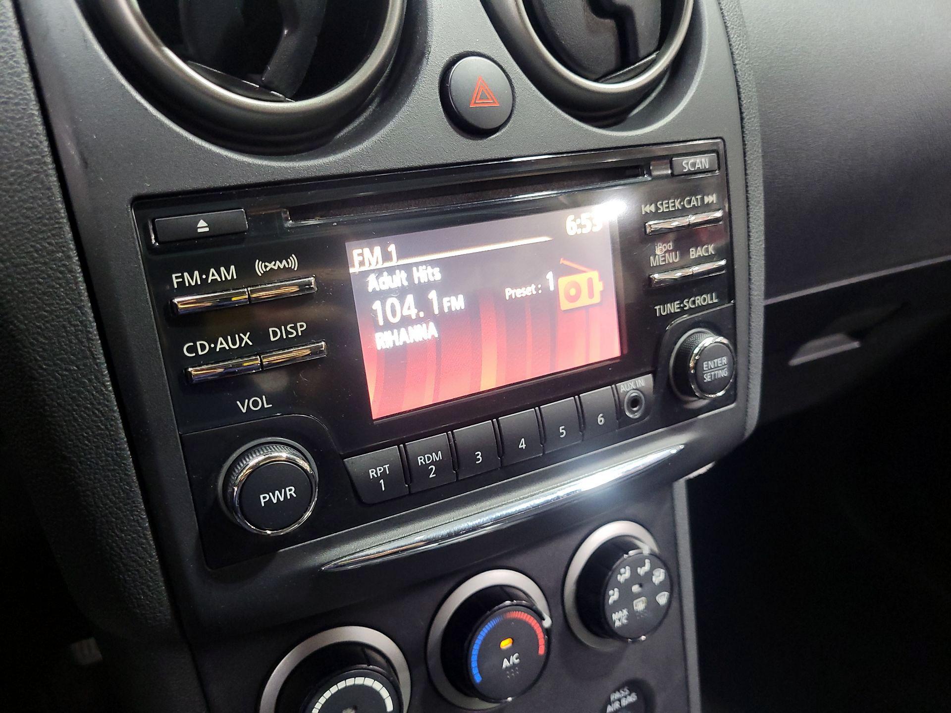 Thumbnail: 2014 Nissan Rogue - 15