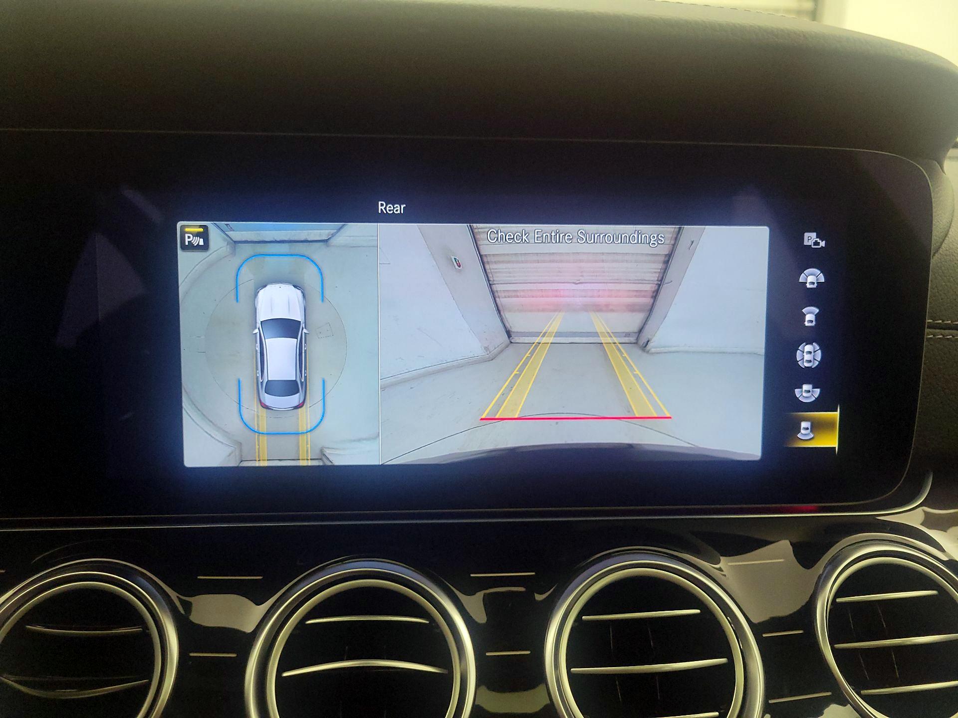 Thumbnail: 2021 Mercedes-Benz E-Class - 15