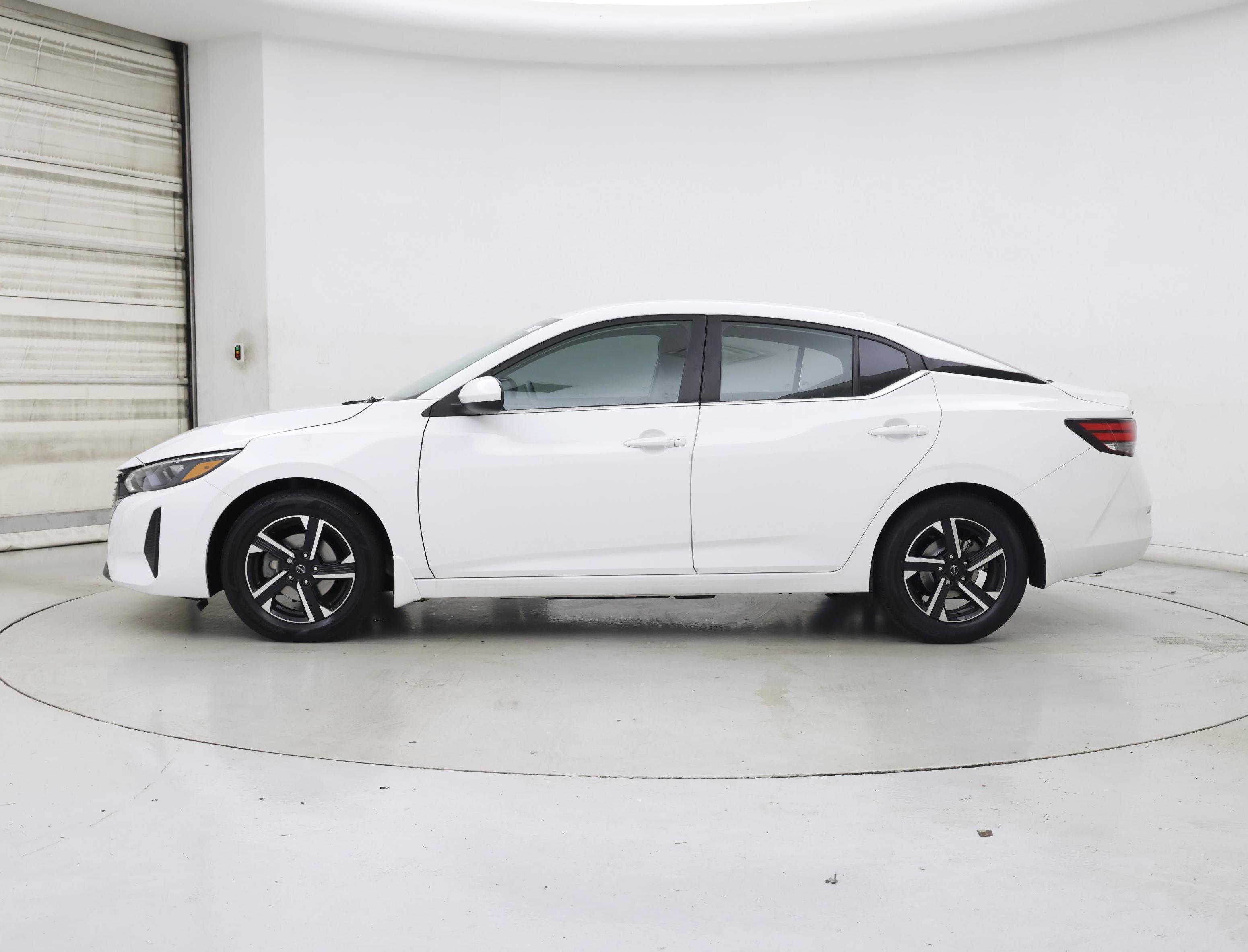 Thumbnail: 2024 Nissan Sentra - 3