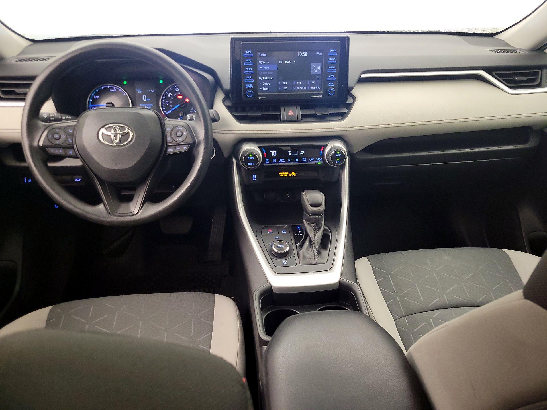 Thumbnail: 2020 Toyota RAV4 - 9
