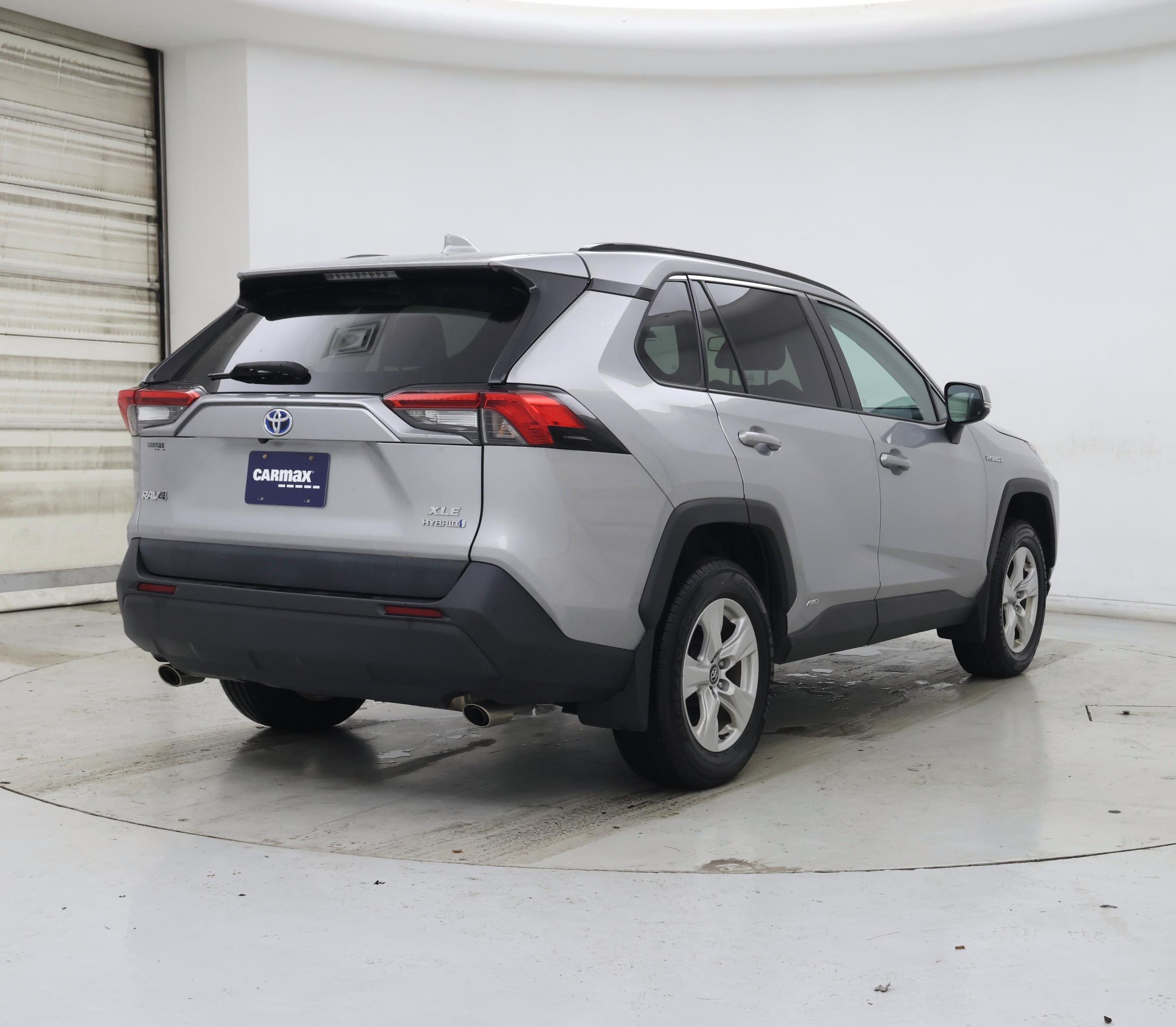 Thumbnail: 2020 Toyota RAV4 - 8