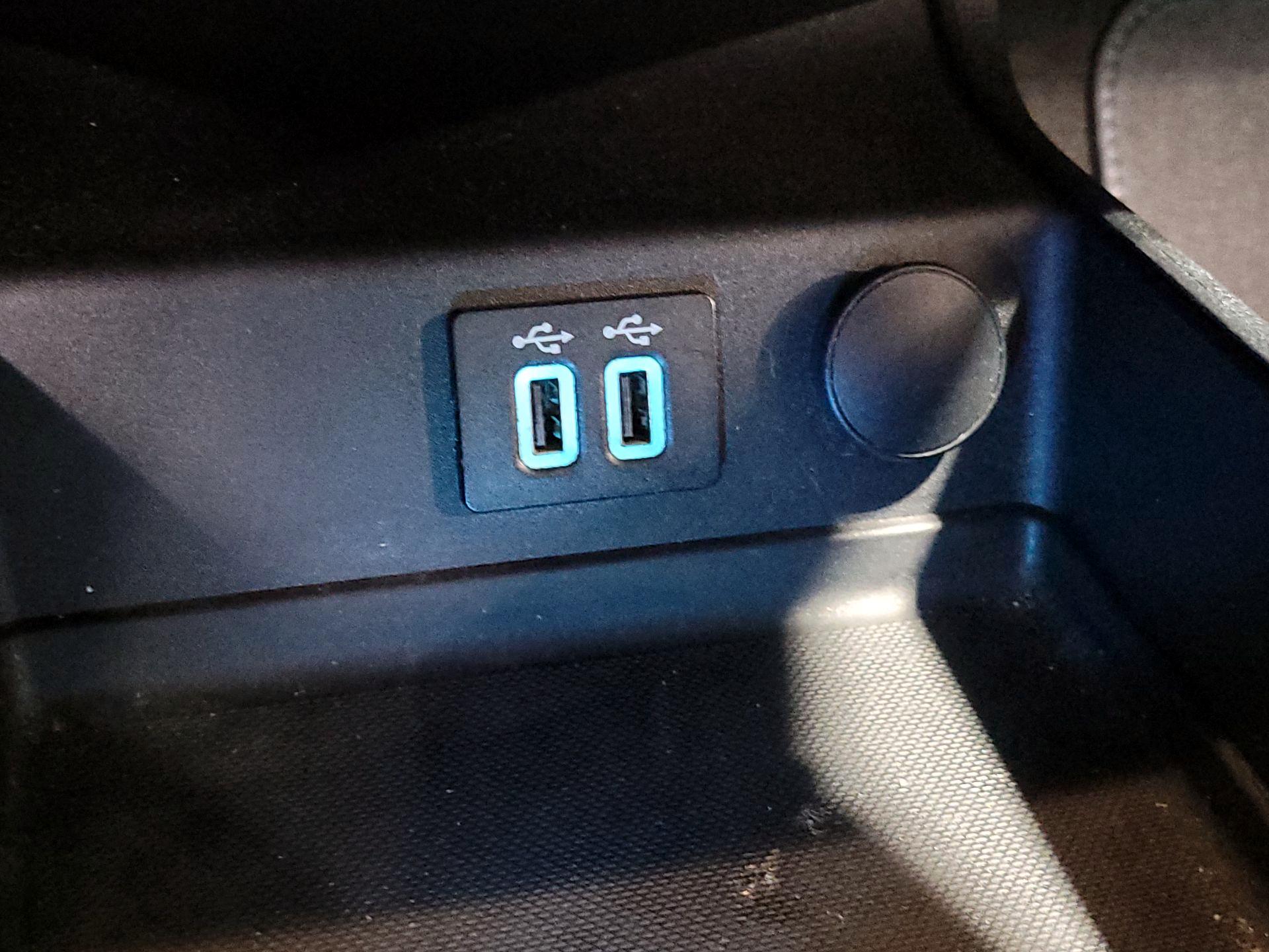 Thumbnail: 2019 Ford Fusion - 19