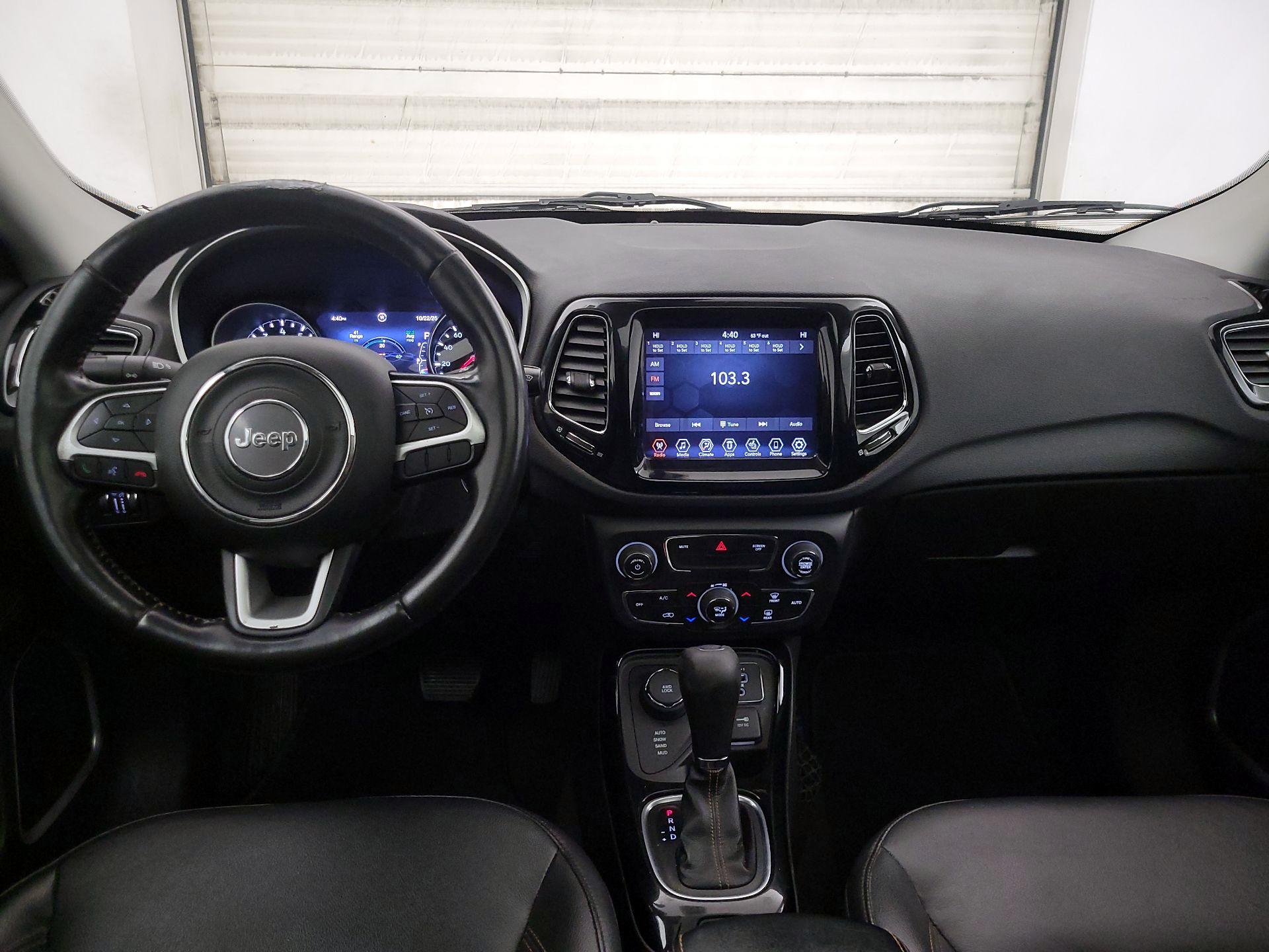 Thumbnail: 2020 Jeep Compass - 9