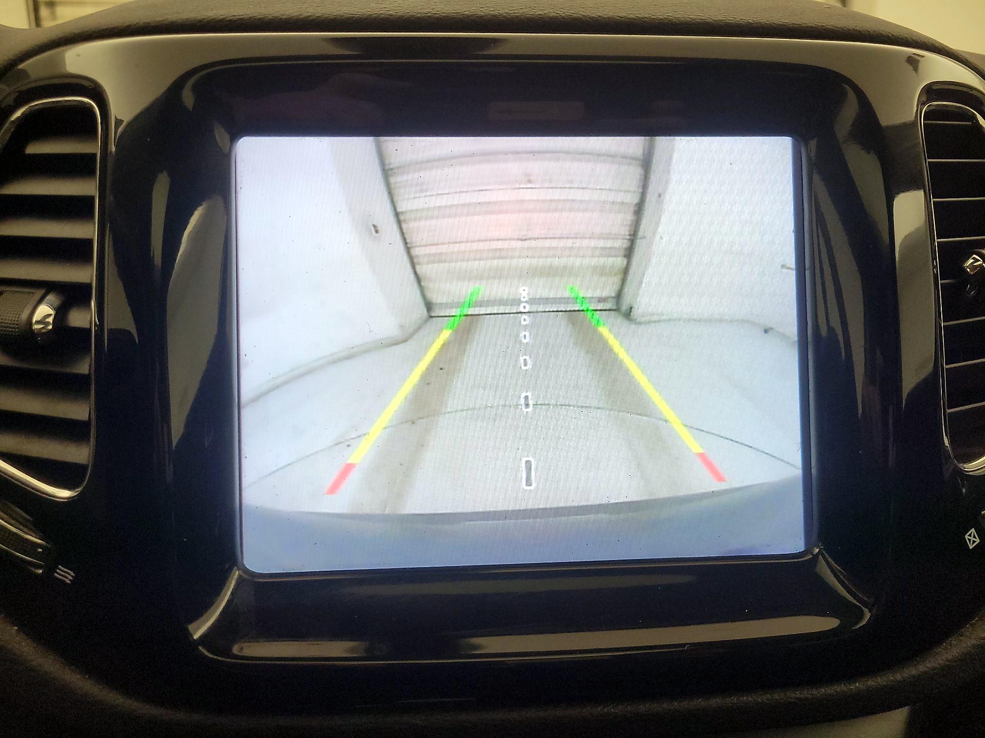 Thumbnail: 2020 Jeep Compass - 14