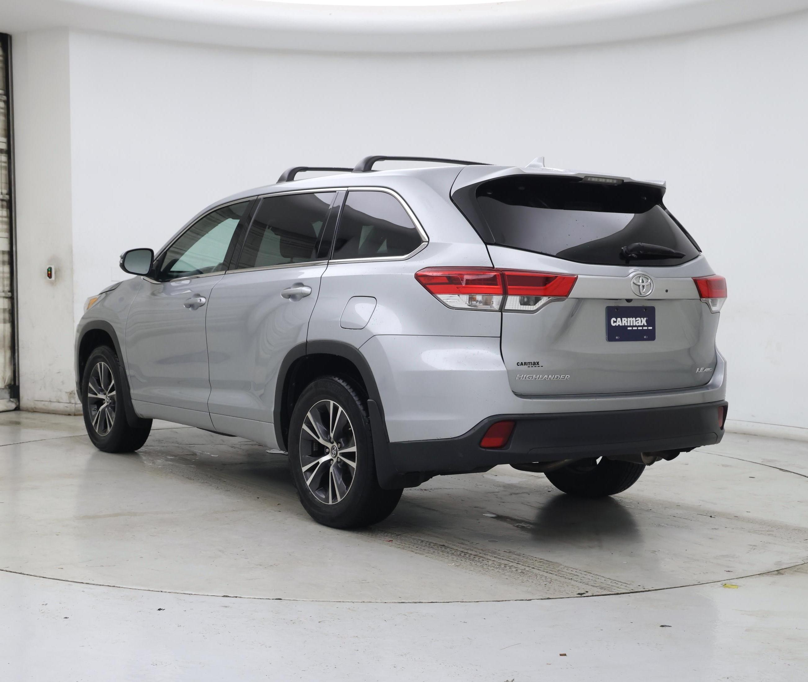 Thumbnail: 2017 Toyota Highlander - 2