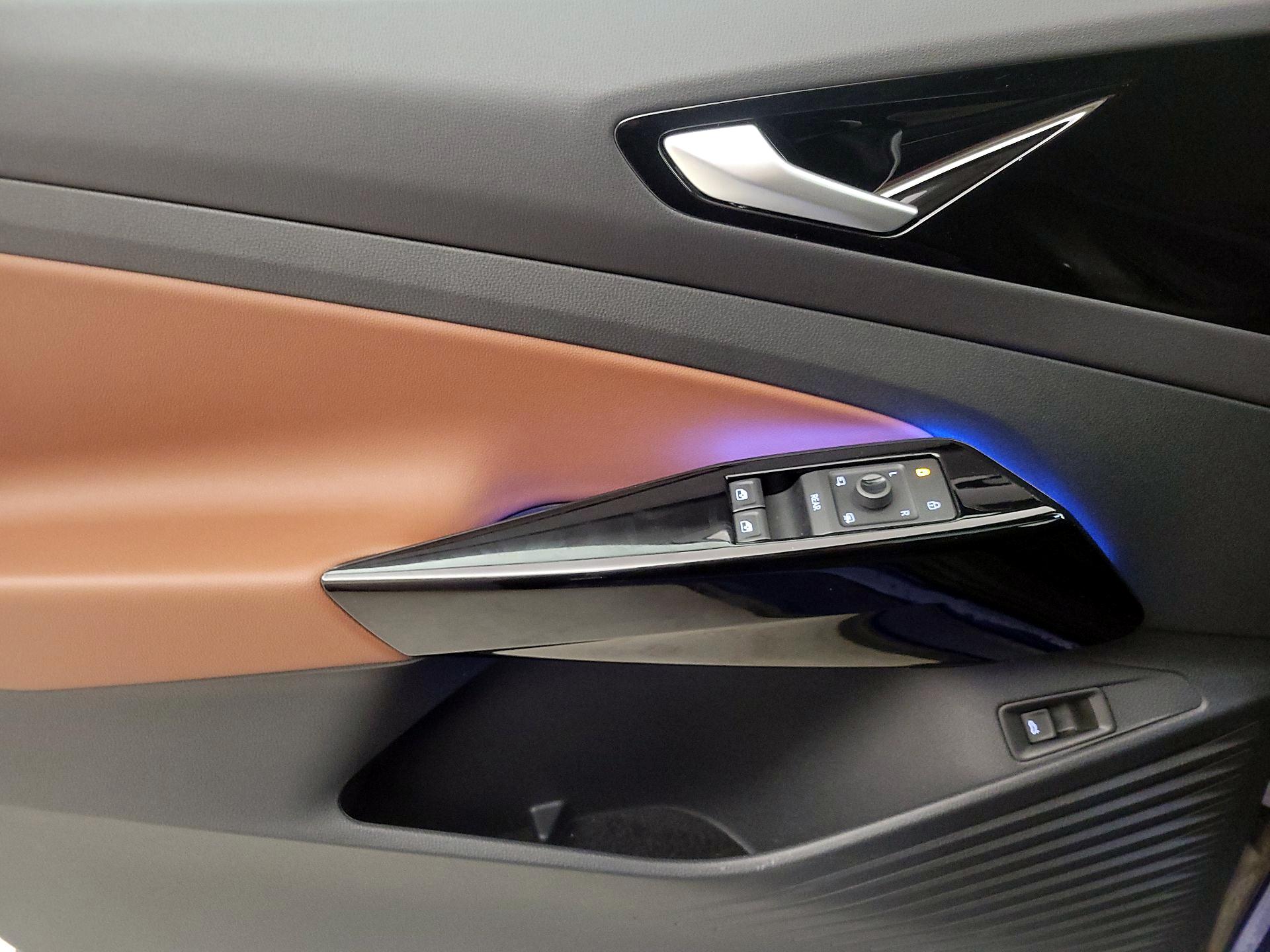 Thumbnail: 2021 Volkswagen ID.4 - 12