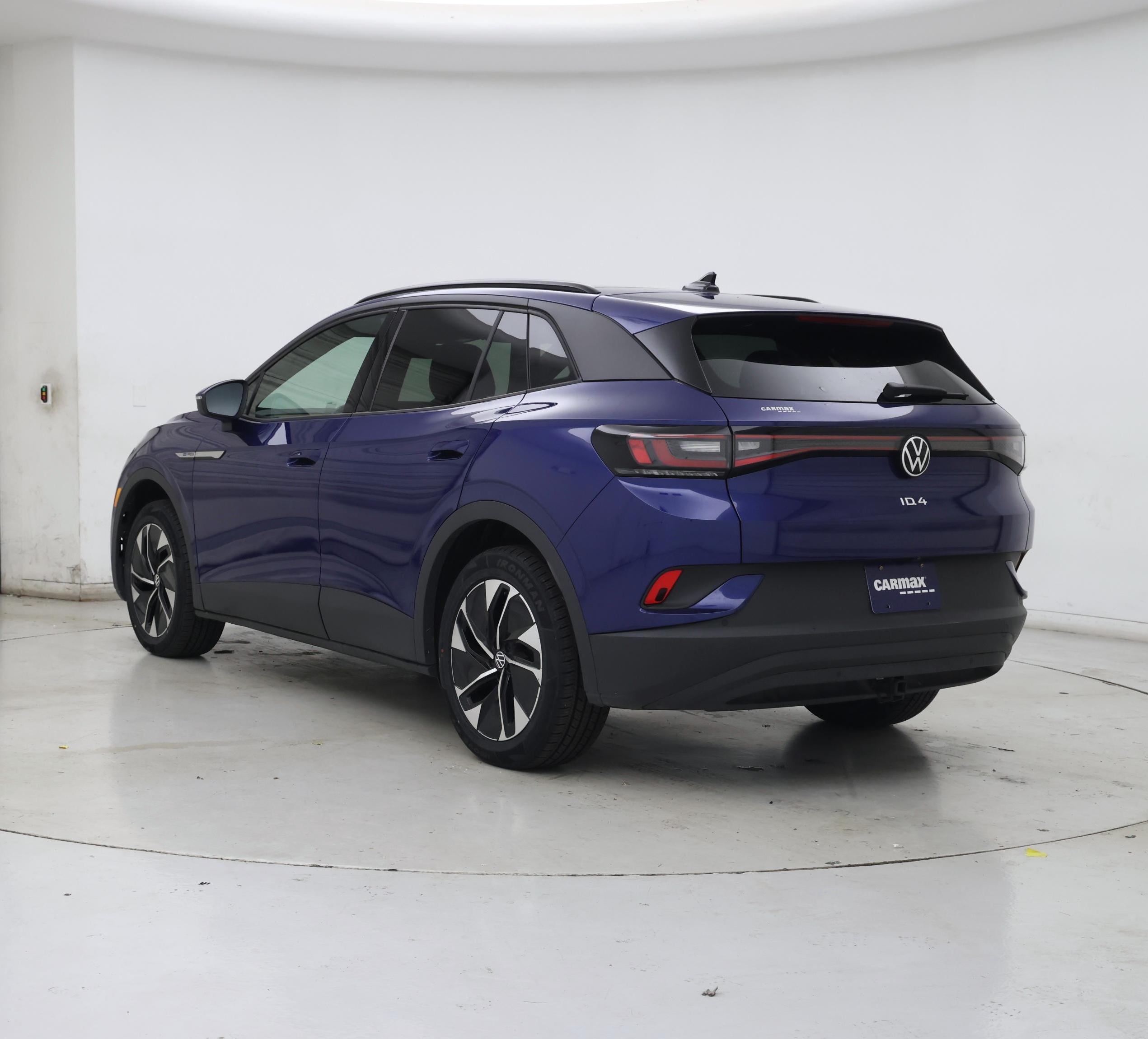 Thumbnail: 2021 Volkswagen ID.4 - 2