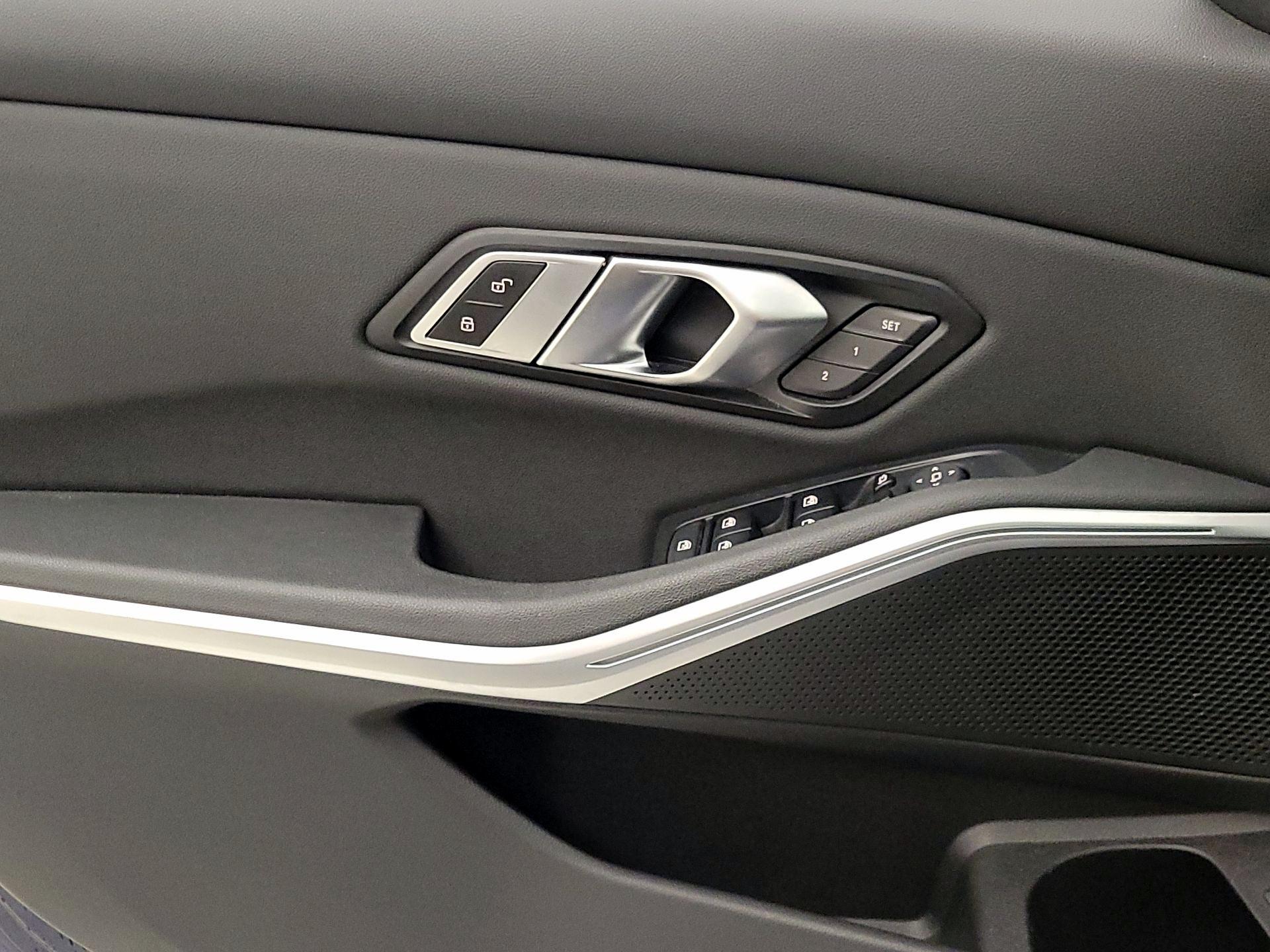 Thumbnail: 2020 BMW 3 Series - 12