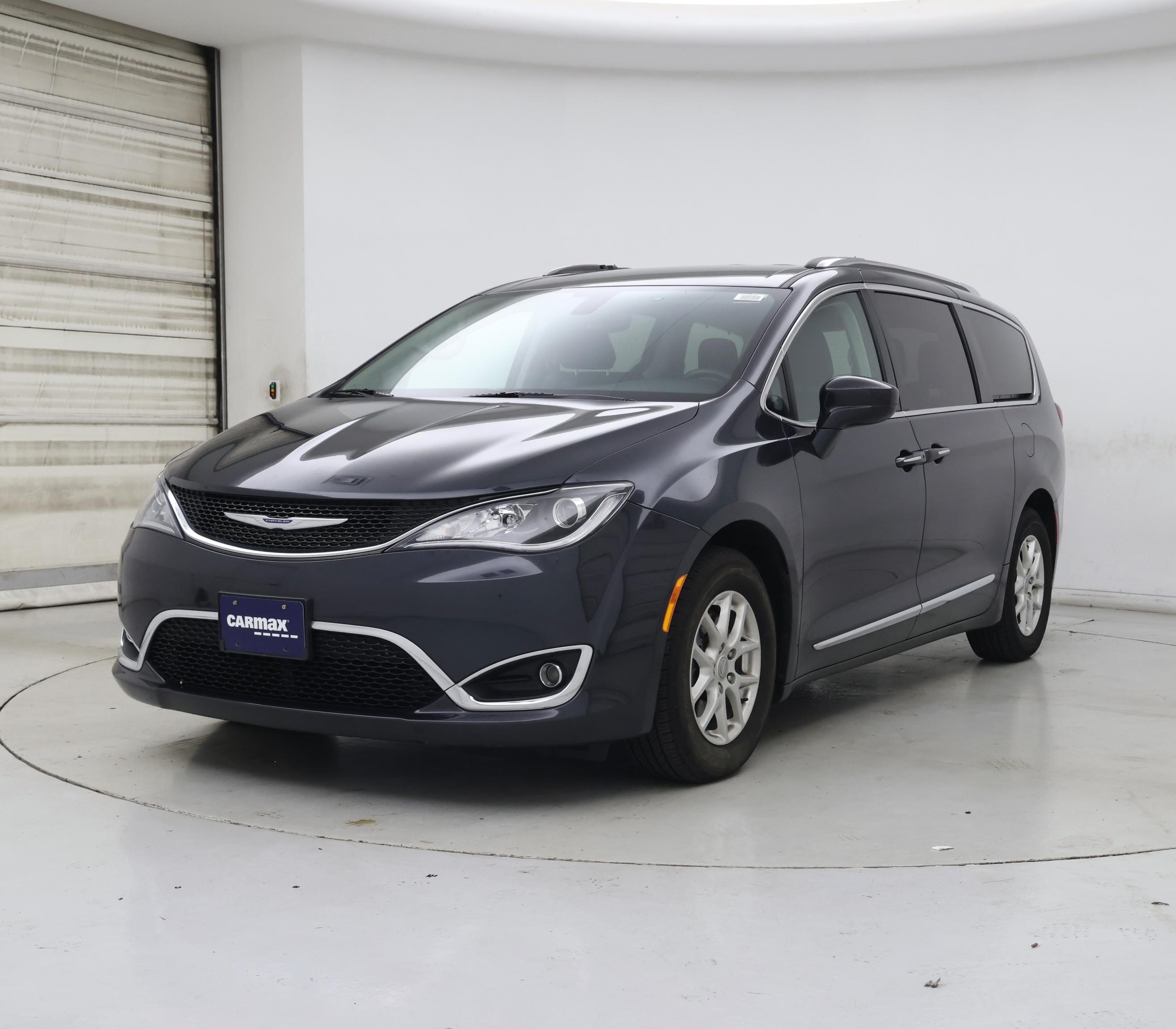Thumbnail: 2020 Chrysler Pacifica - 4