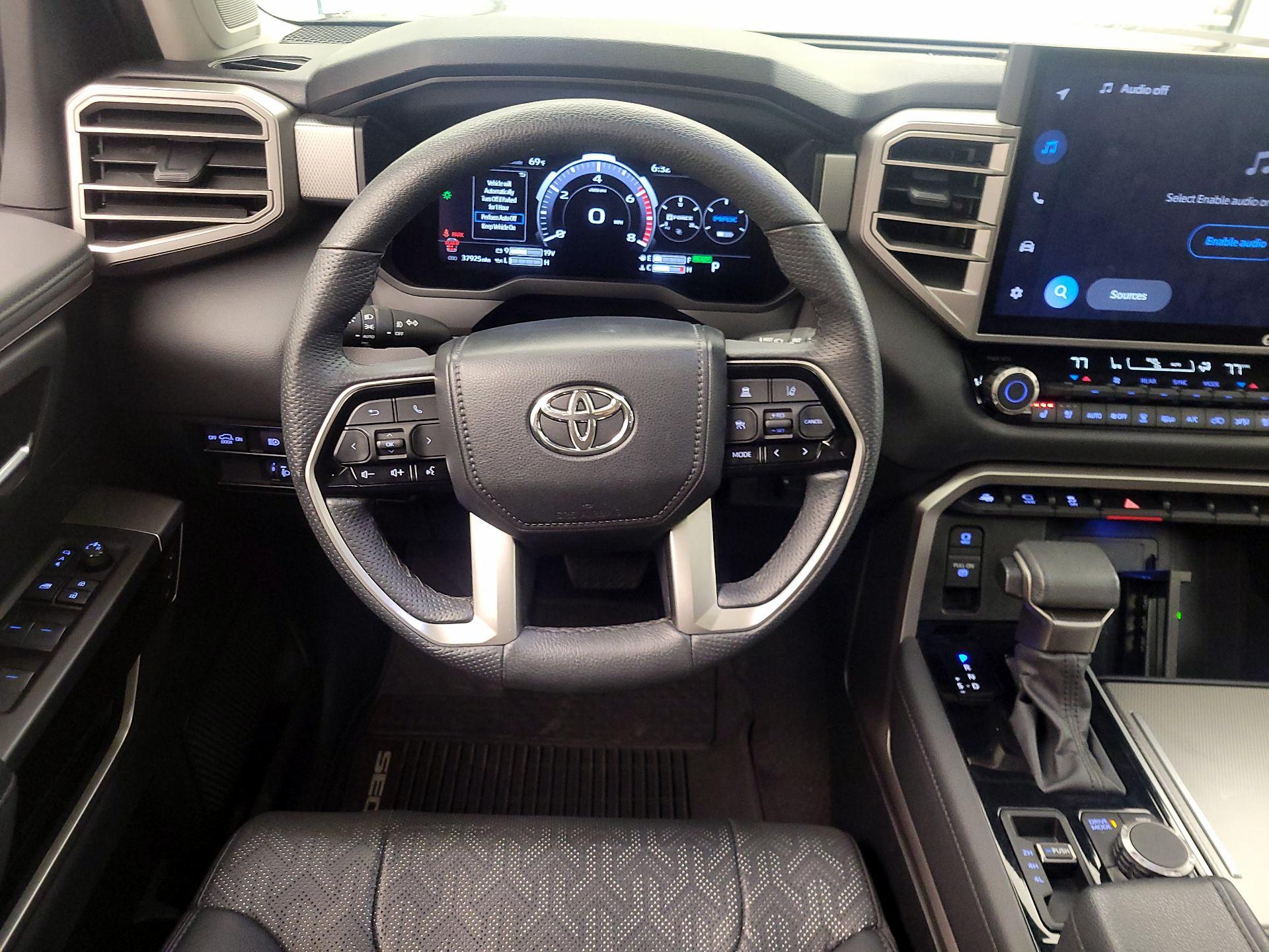 Thumbnail: 2023 Toyota Sequoia - 10
