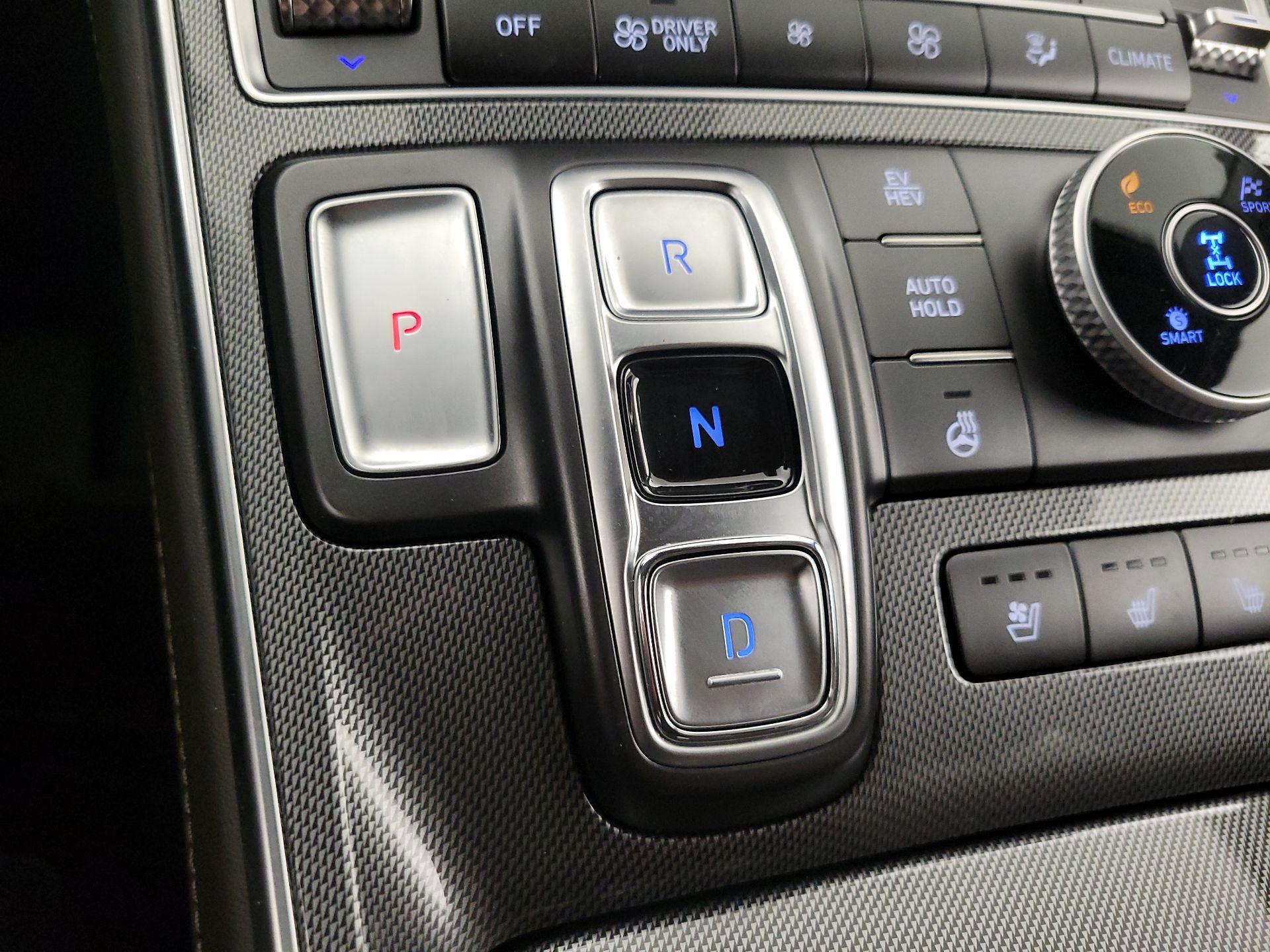 Thumbnail: 2022 Hyundai Santa Fe - 18