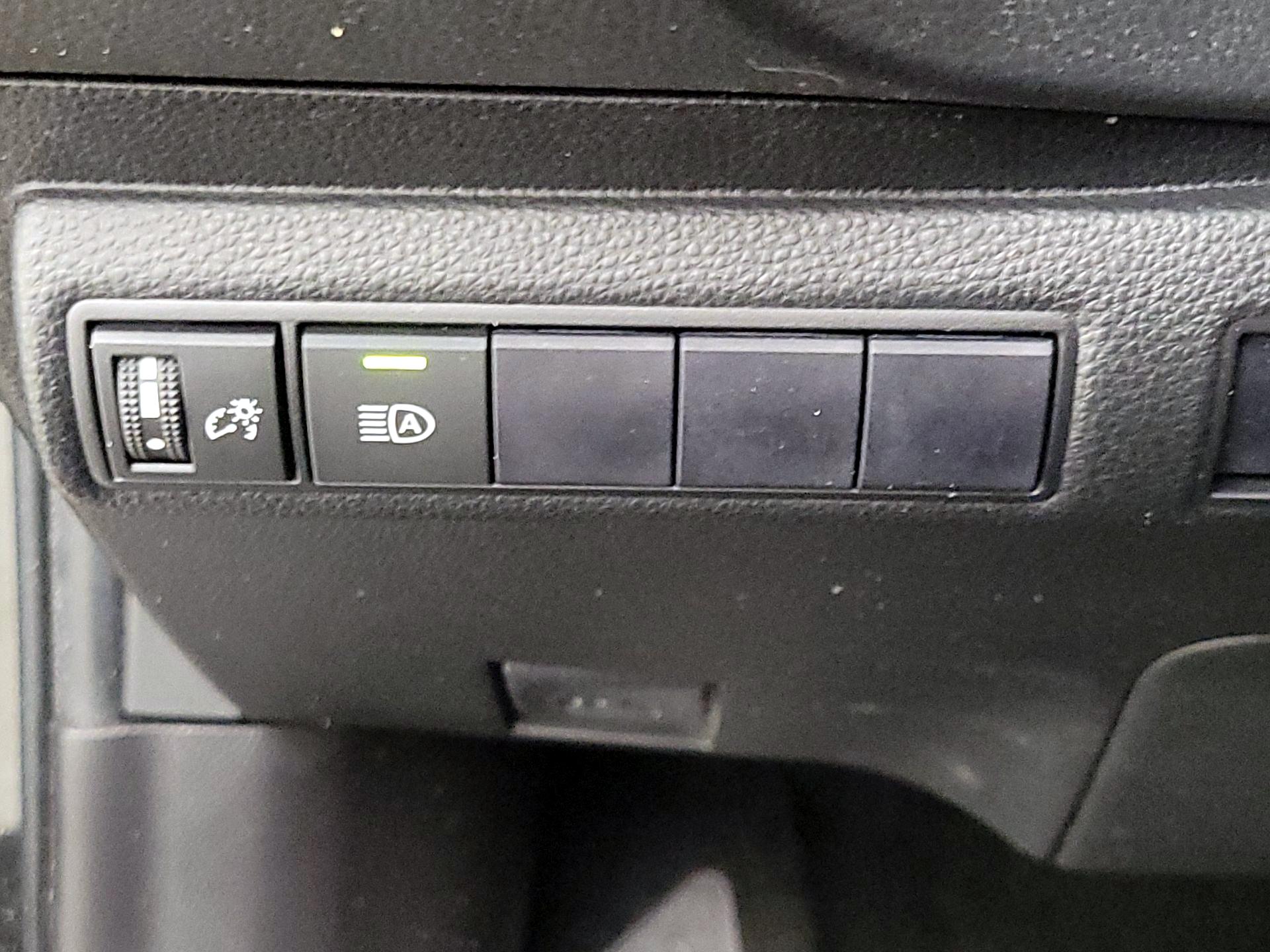 Thumbnail: 2021 Toyota Corolla - 13