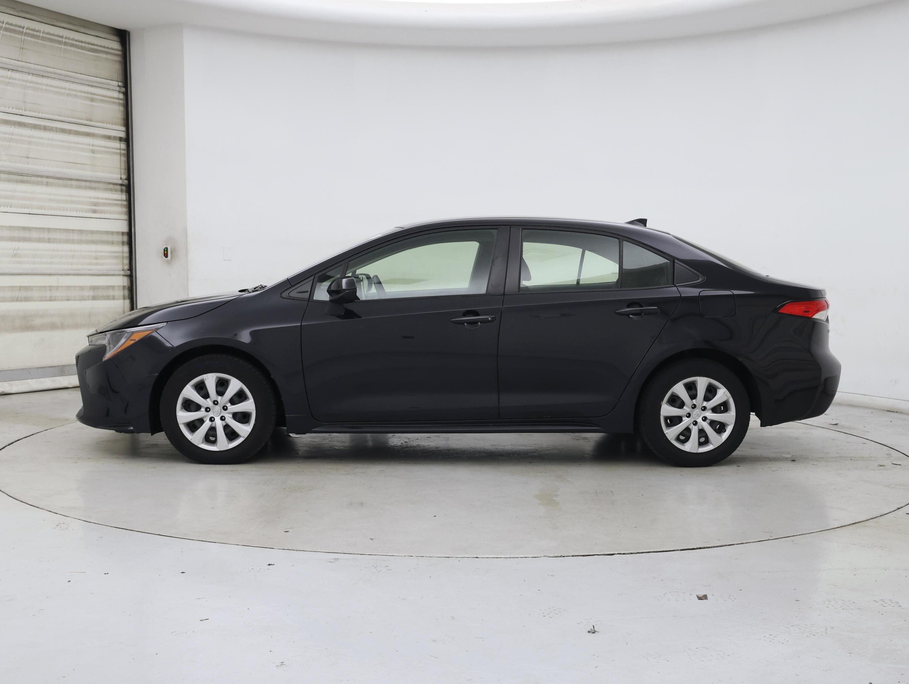 Thumbnail: 2021 Toyota Corolla - 3