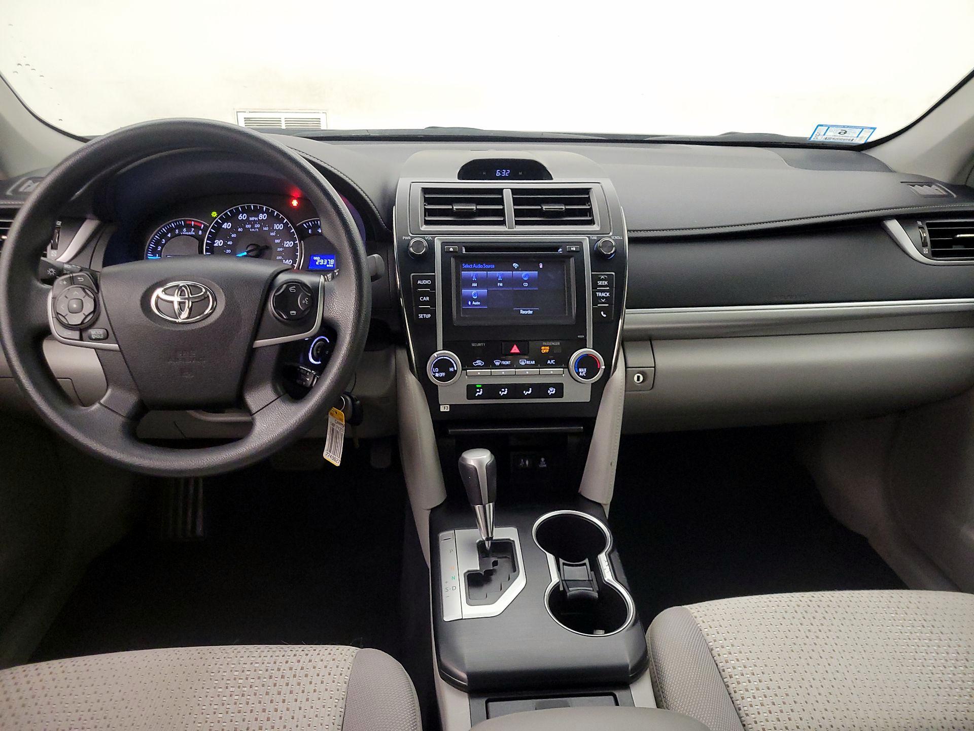 Thumbnail: 2014 Toyota Camry - 9