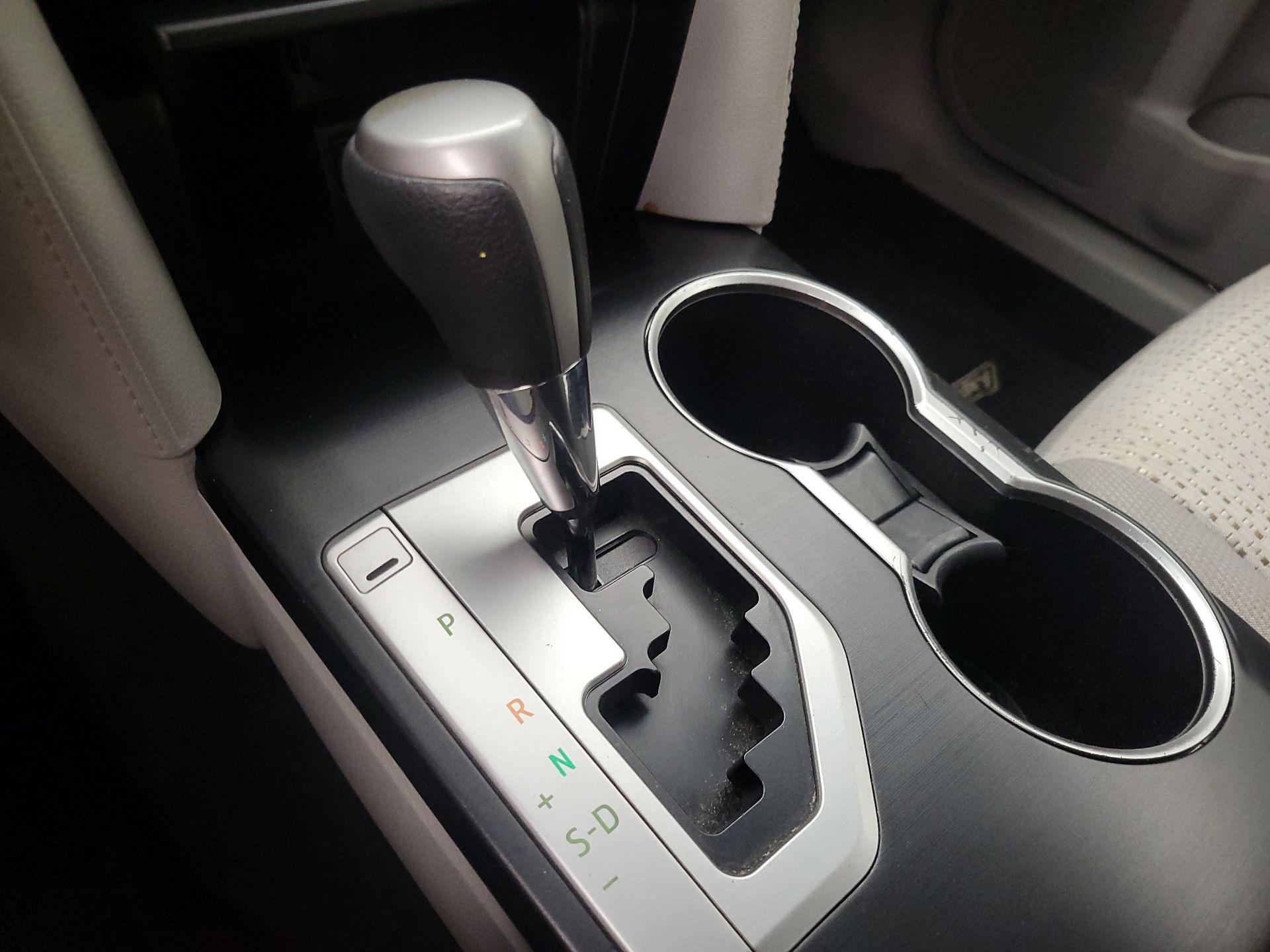 Thumbnail: 2014 Toyota Camry - 17