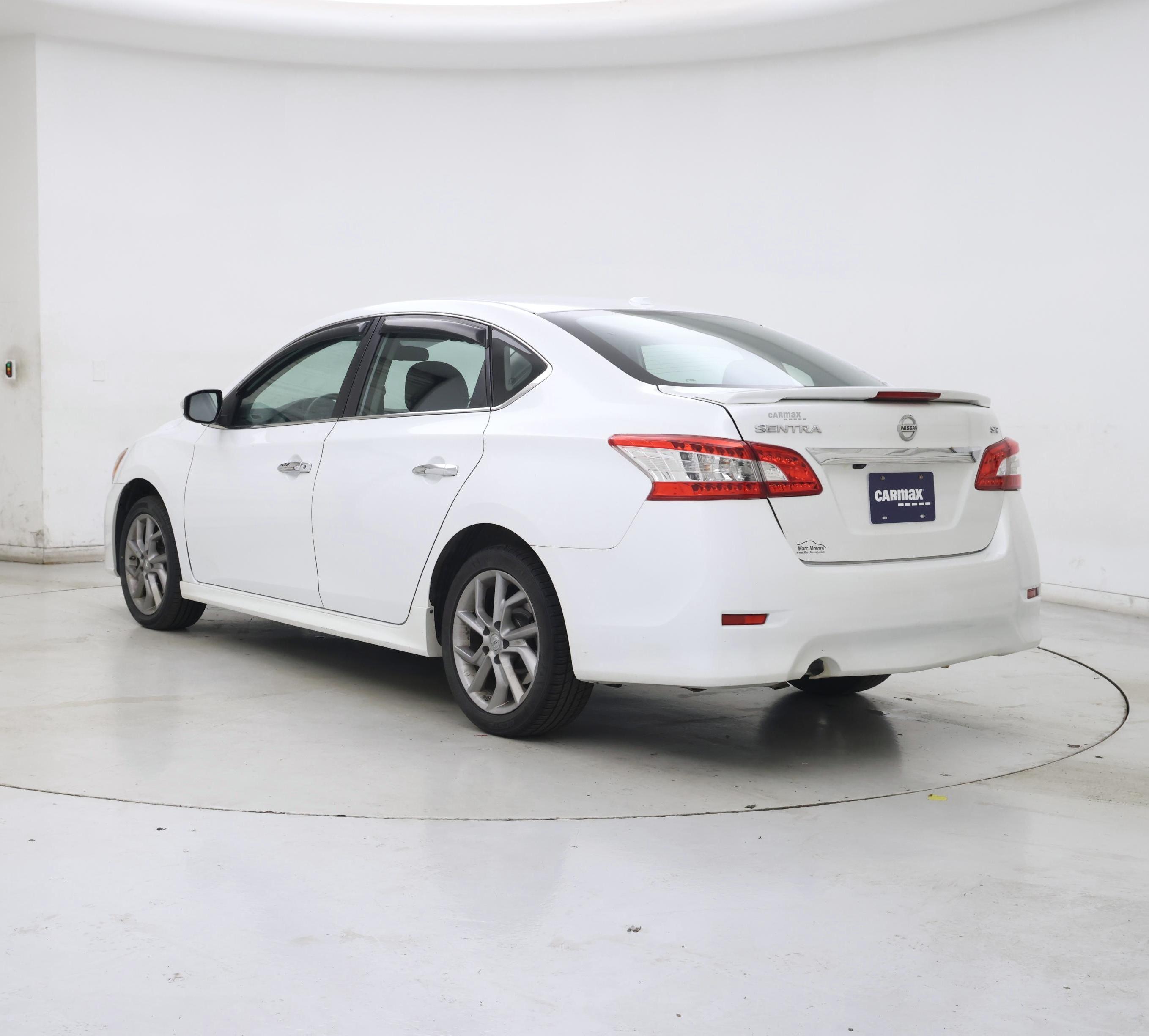 Thumbnail: 2015 Nissan Sentra - 2