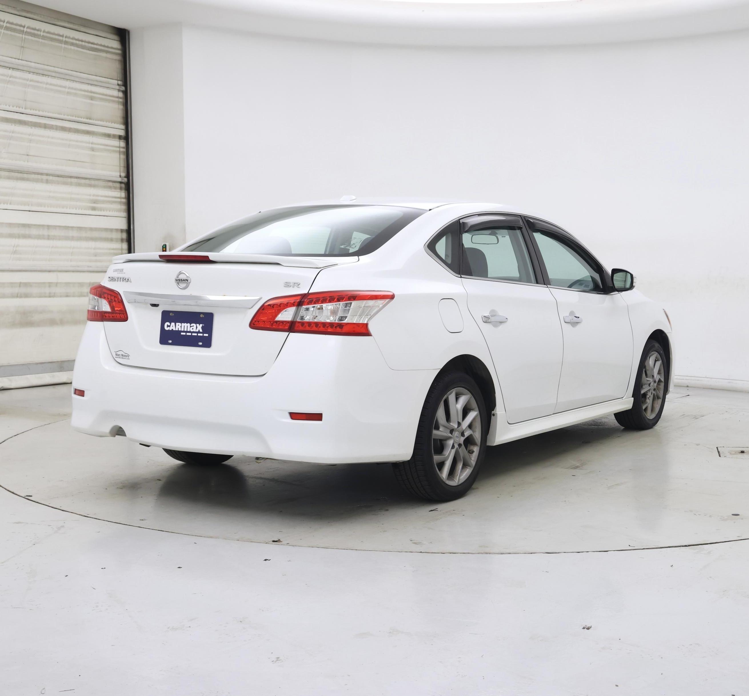 Thumbnail: 2015 Nissan Sentra - 8