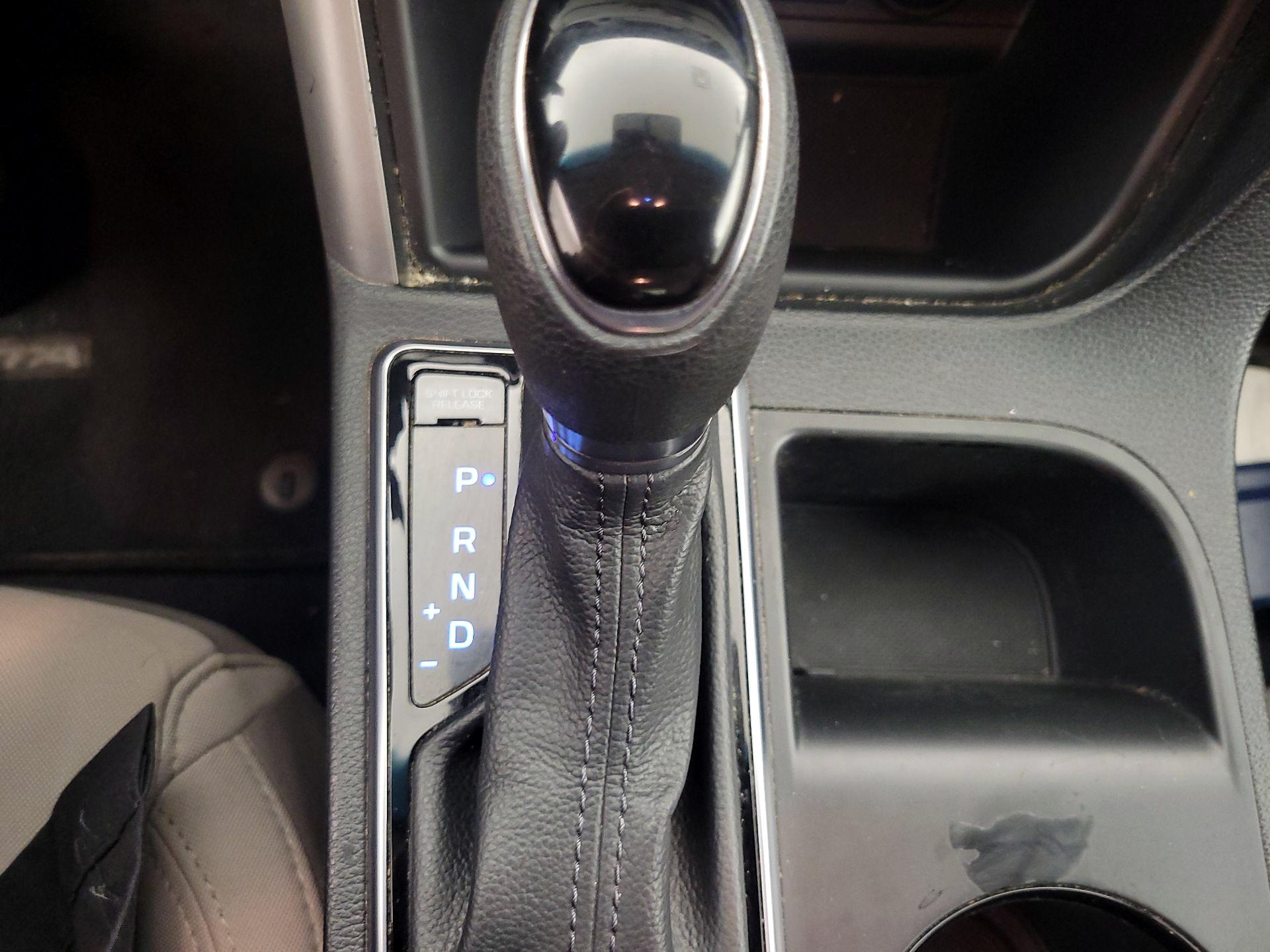 Thumbnail: 2015 Hyundai Sonata - 15