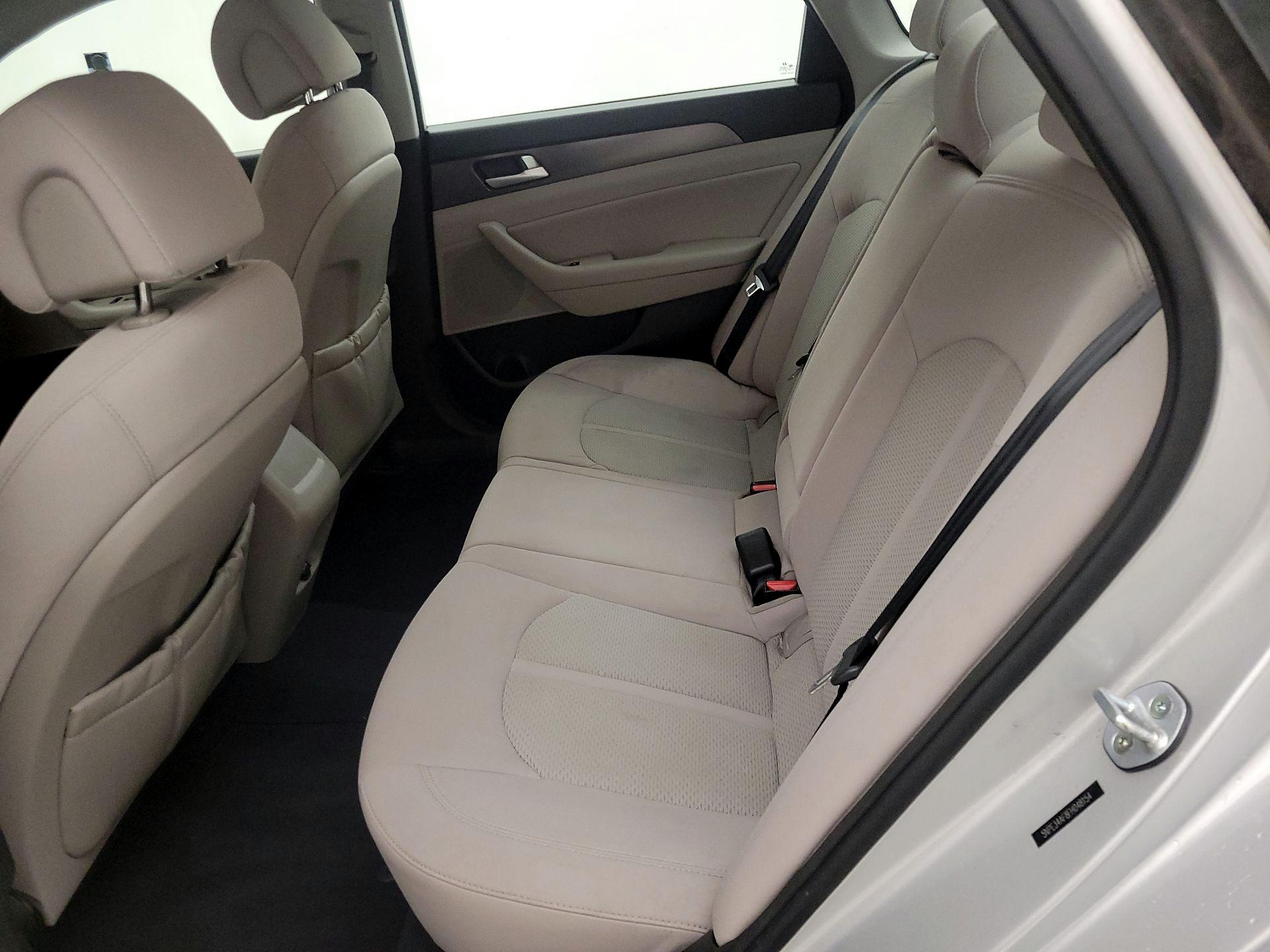 Thumbnail: 2015 Hyundai Sonata - 17