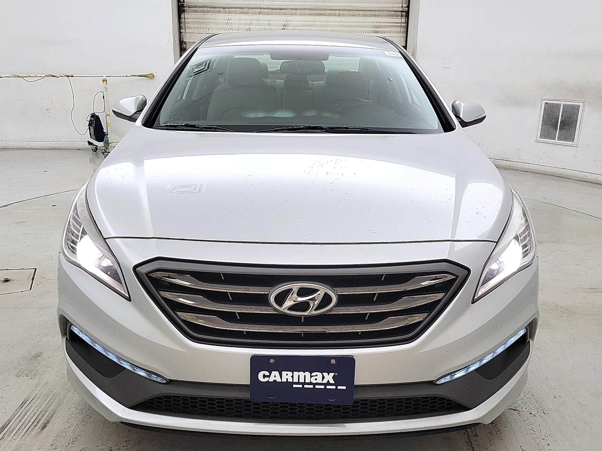 Thumbnail: 2015 Hyundai Sonata - 2