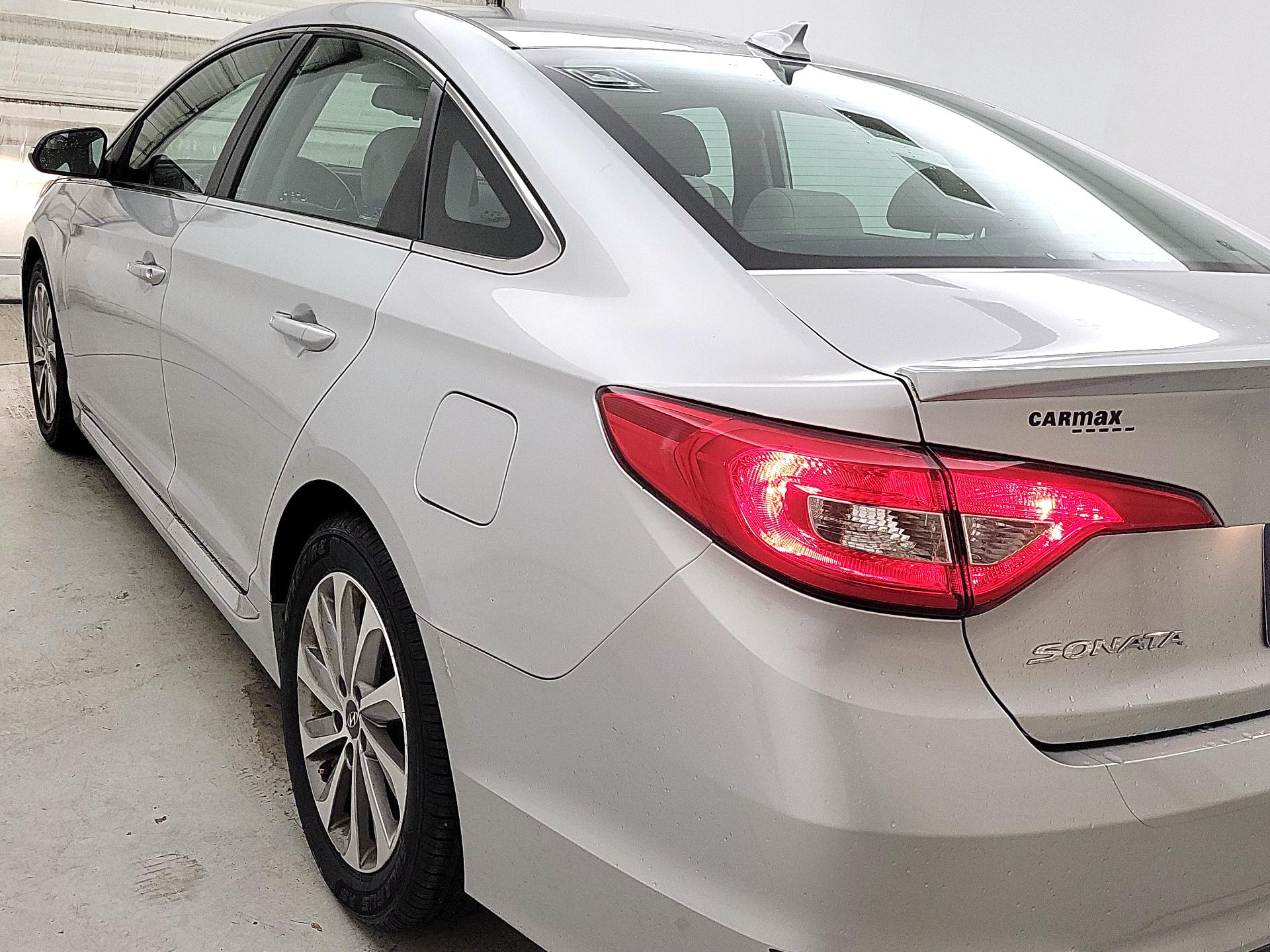 Thumbnail: 2015 Hyundai Sonata - 7
