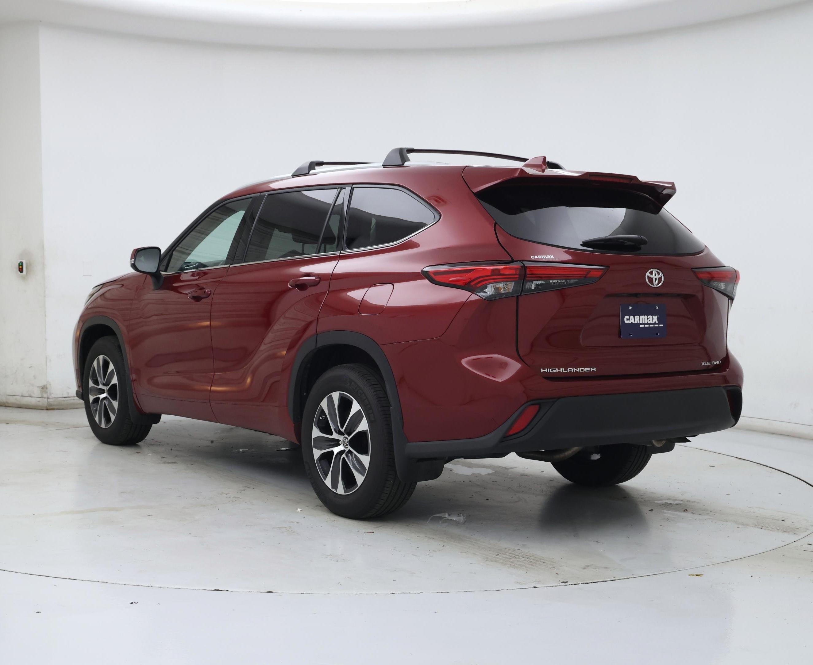 Thumbnail: 2022 Toyota Highlander - 2