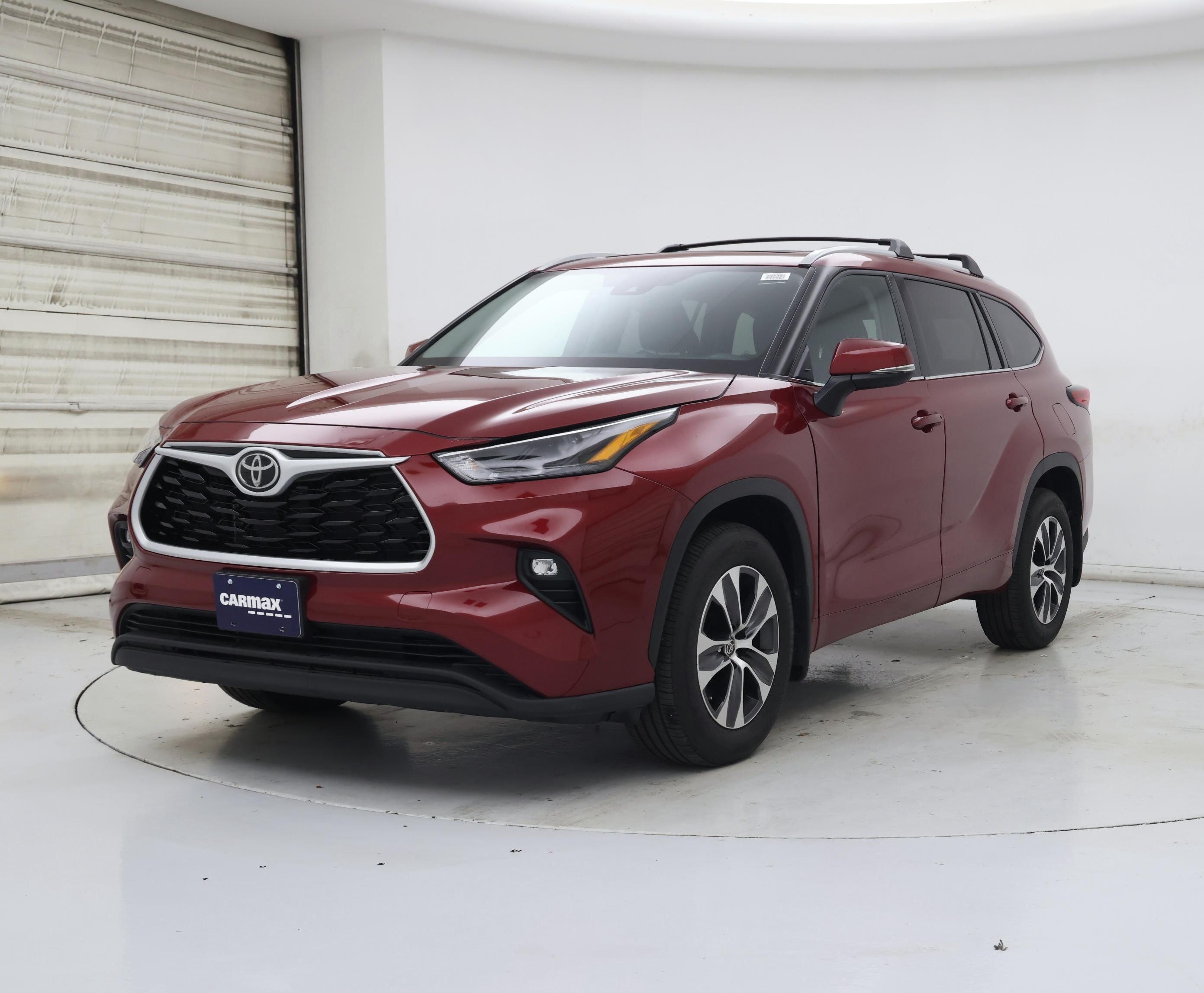 Thumbnail: 2022 Toyota Highlander - 4