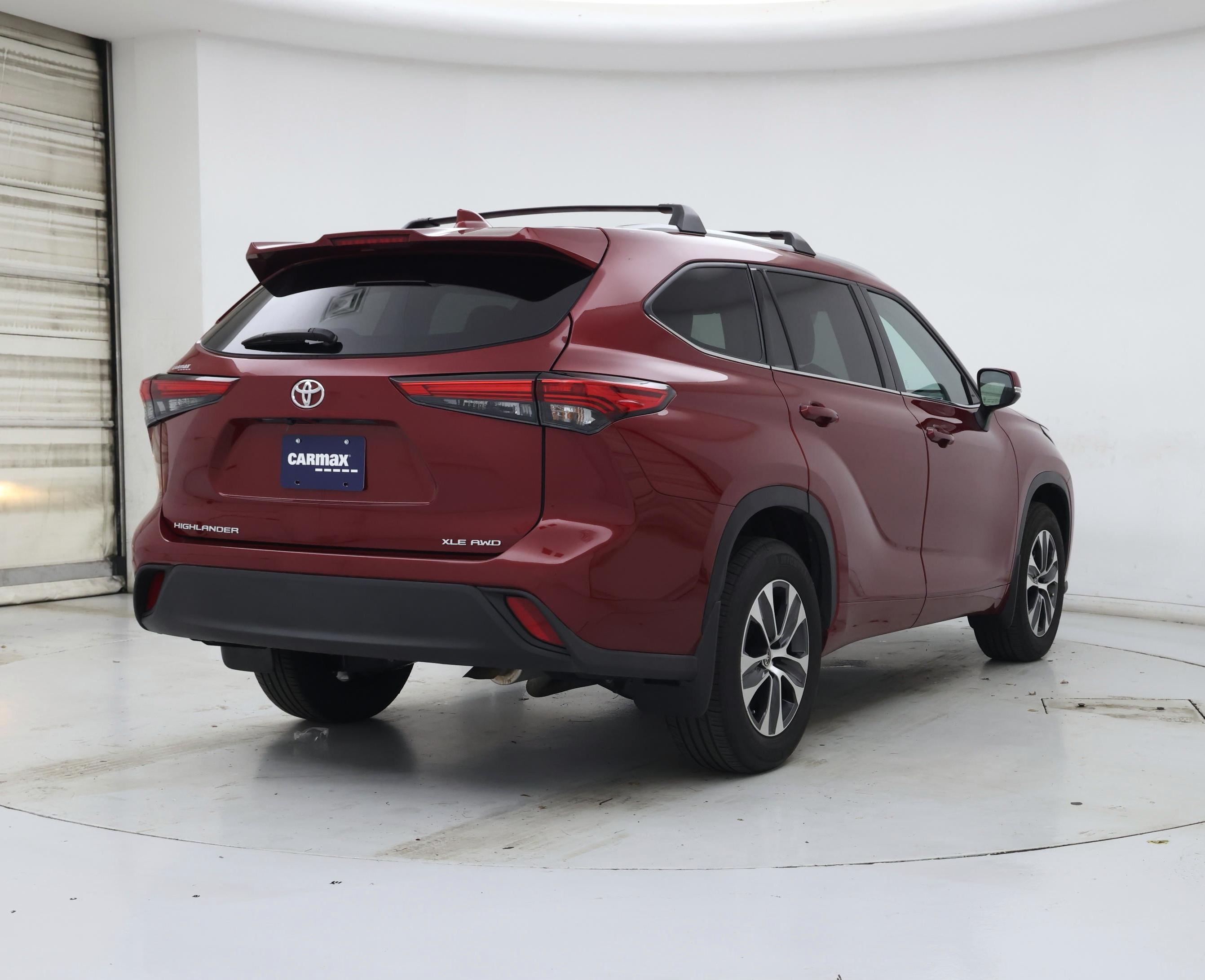 Thumbnail: 2022 Toyota Highlander - 8