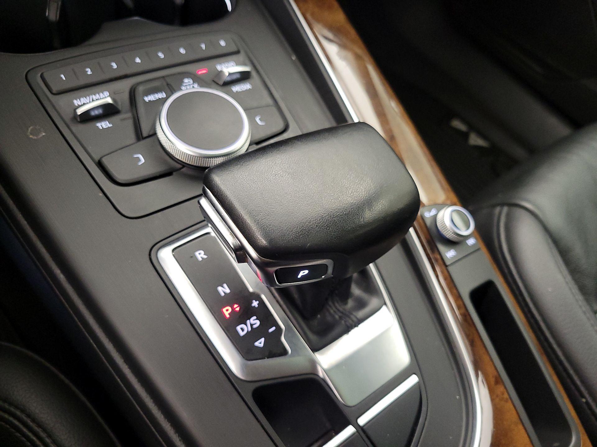 Thumbnail: 2019 Audi A4 - 17