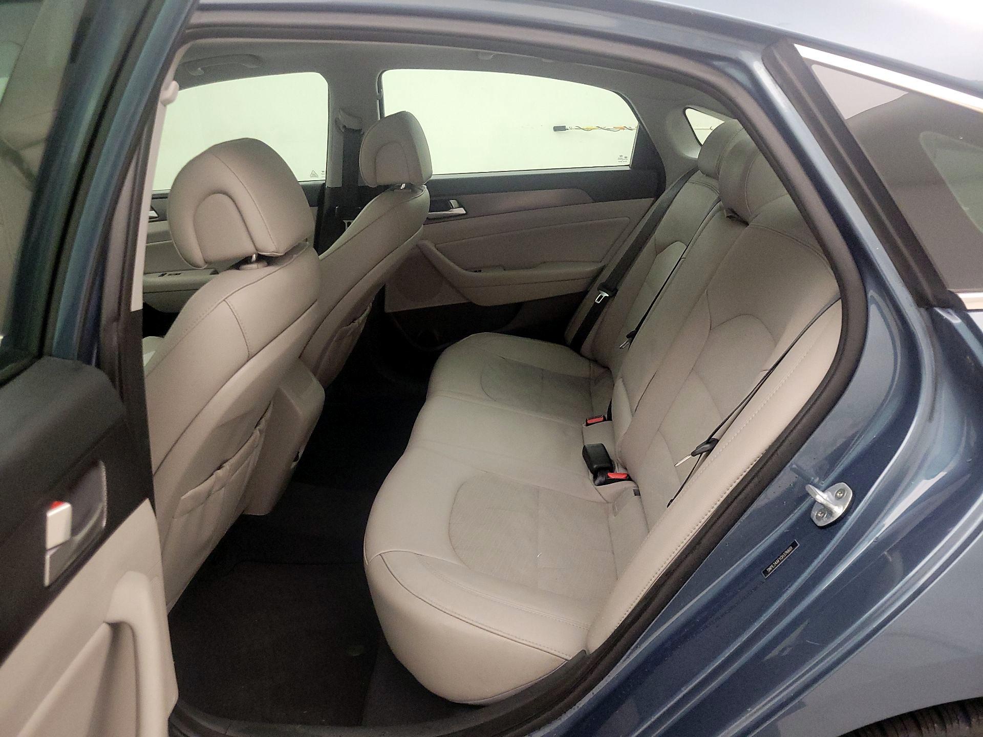 Thumbnail: 2016 Hyundai Sonata - 20
