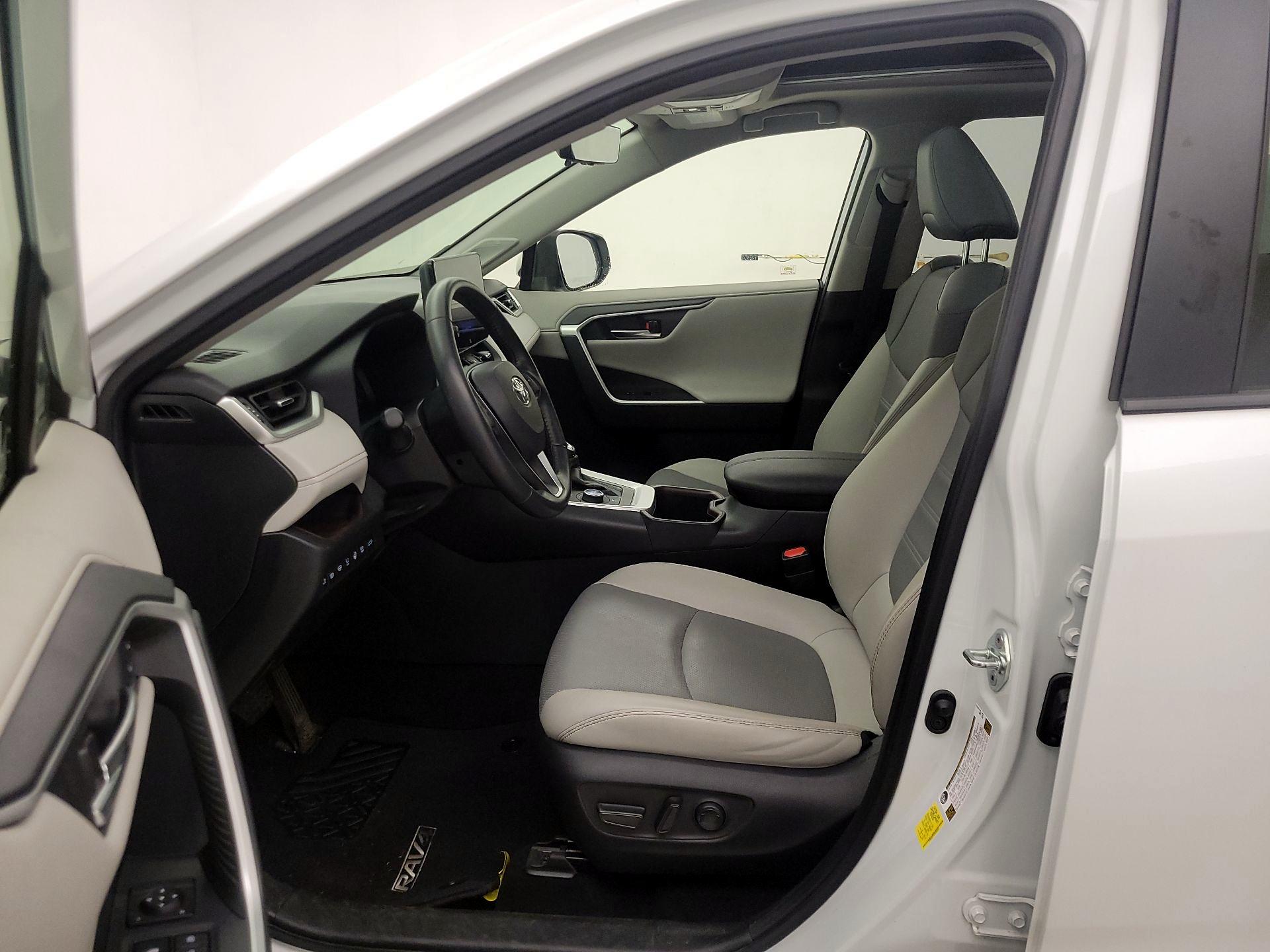 Thumbnail: 2023 Toyota RAV4 - 11