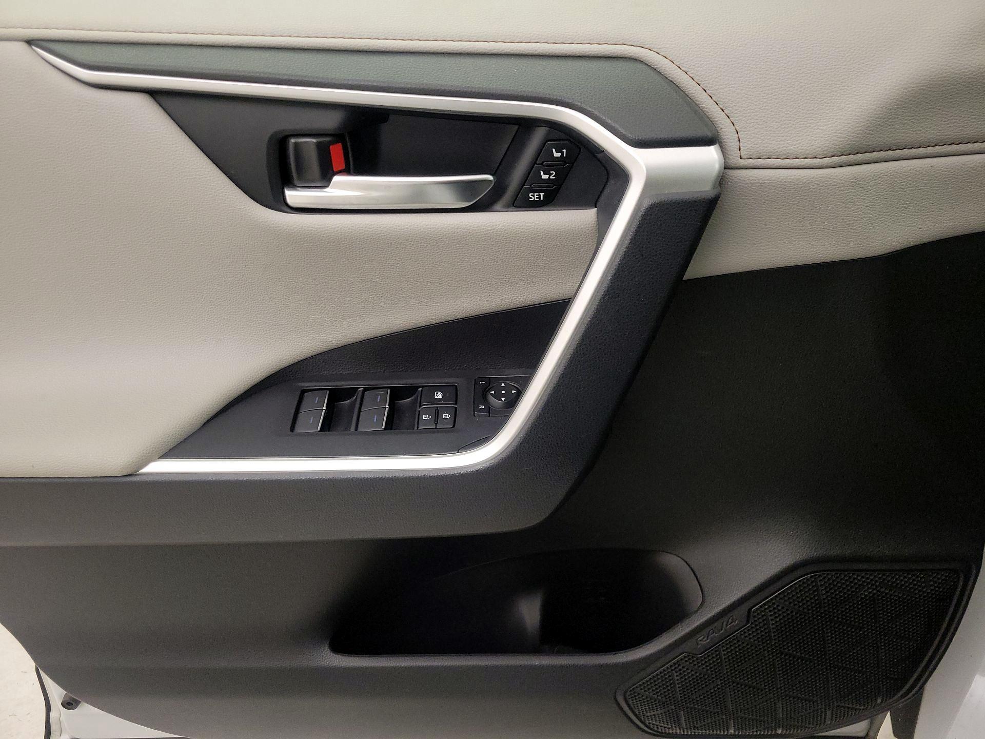 Thumbnail: 2023 Toyota RAV4 - 12