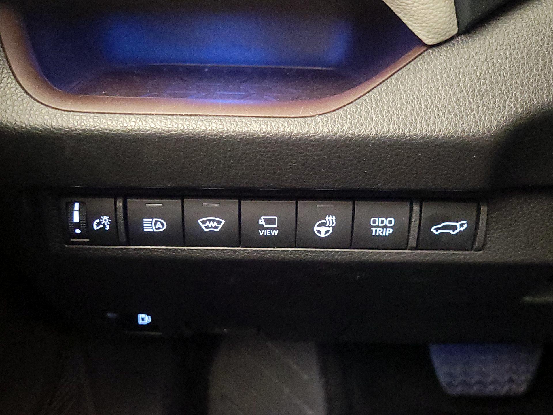 Thumbnail: 2023 Toyota RAV4 - 13